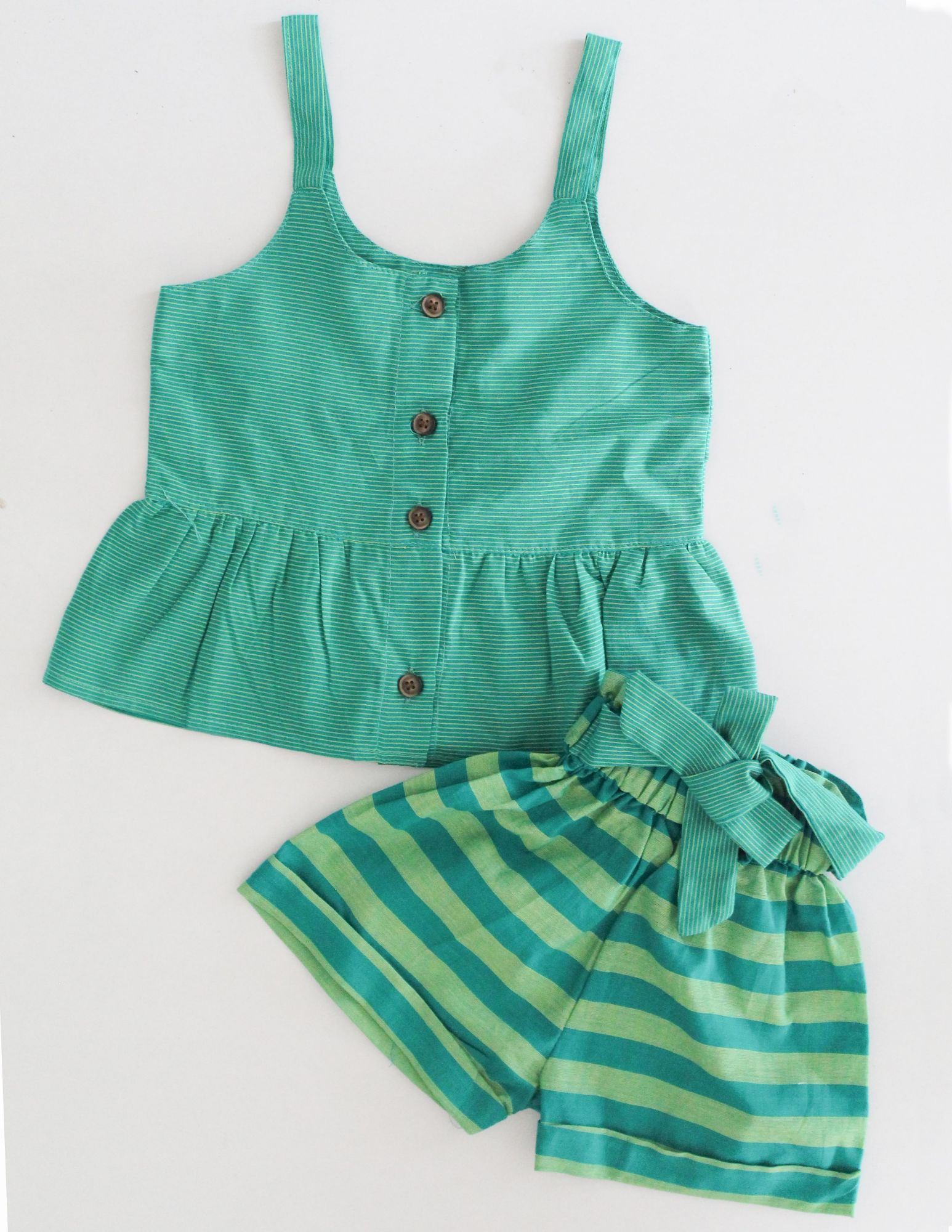Woonie Sleeveless Striped Top With Shorts - Green