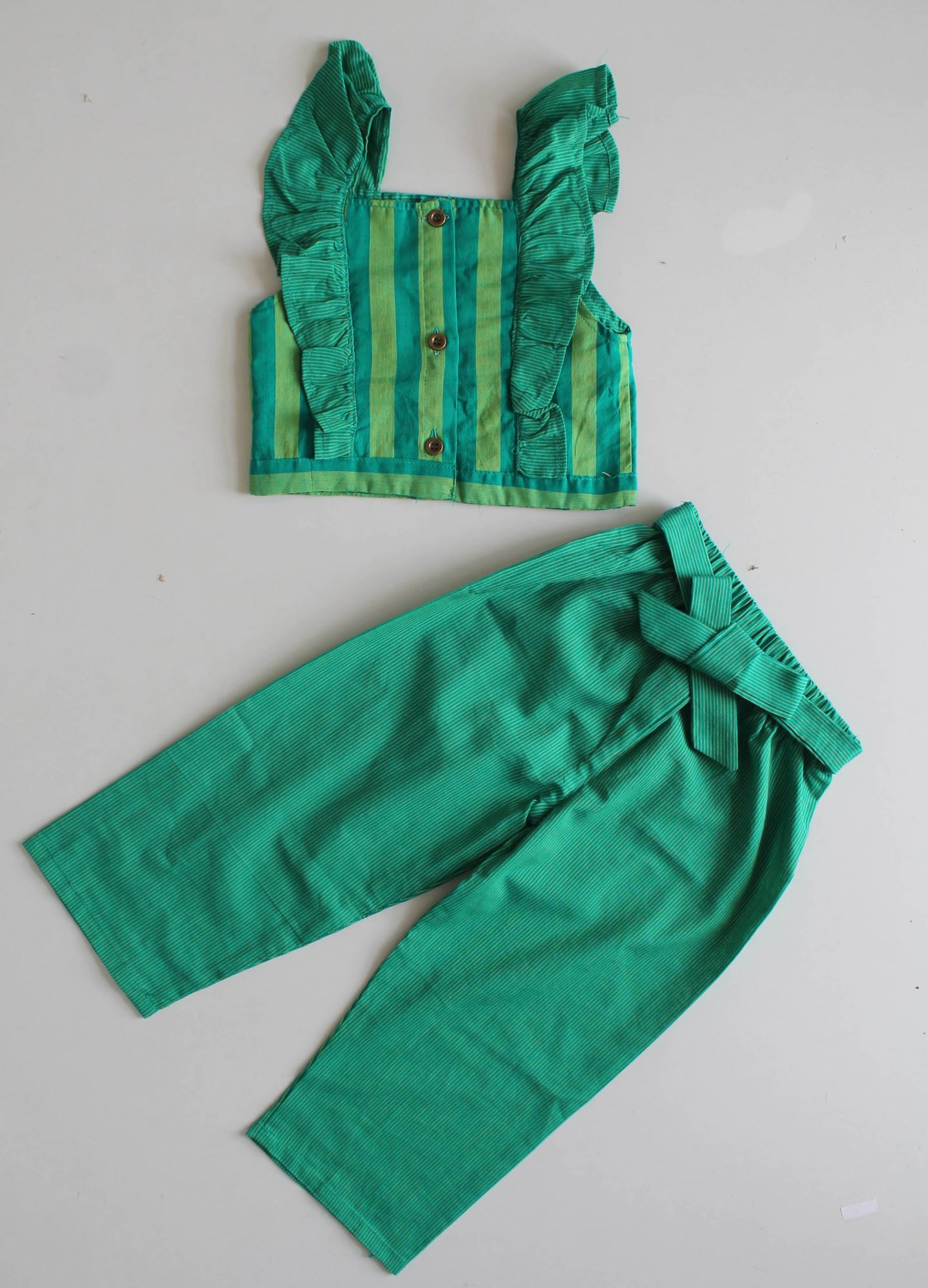 Woonie Sleeveless Ruffled Stripe Top With Pants - Green