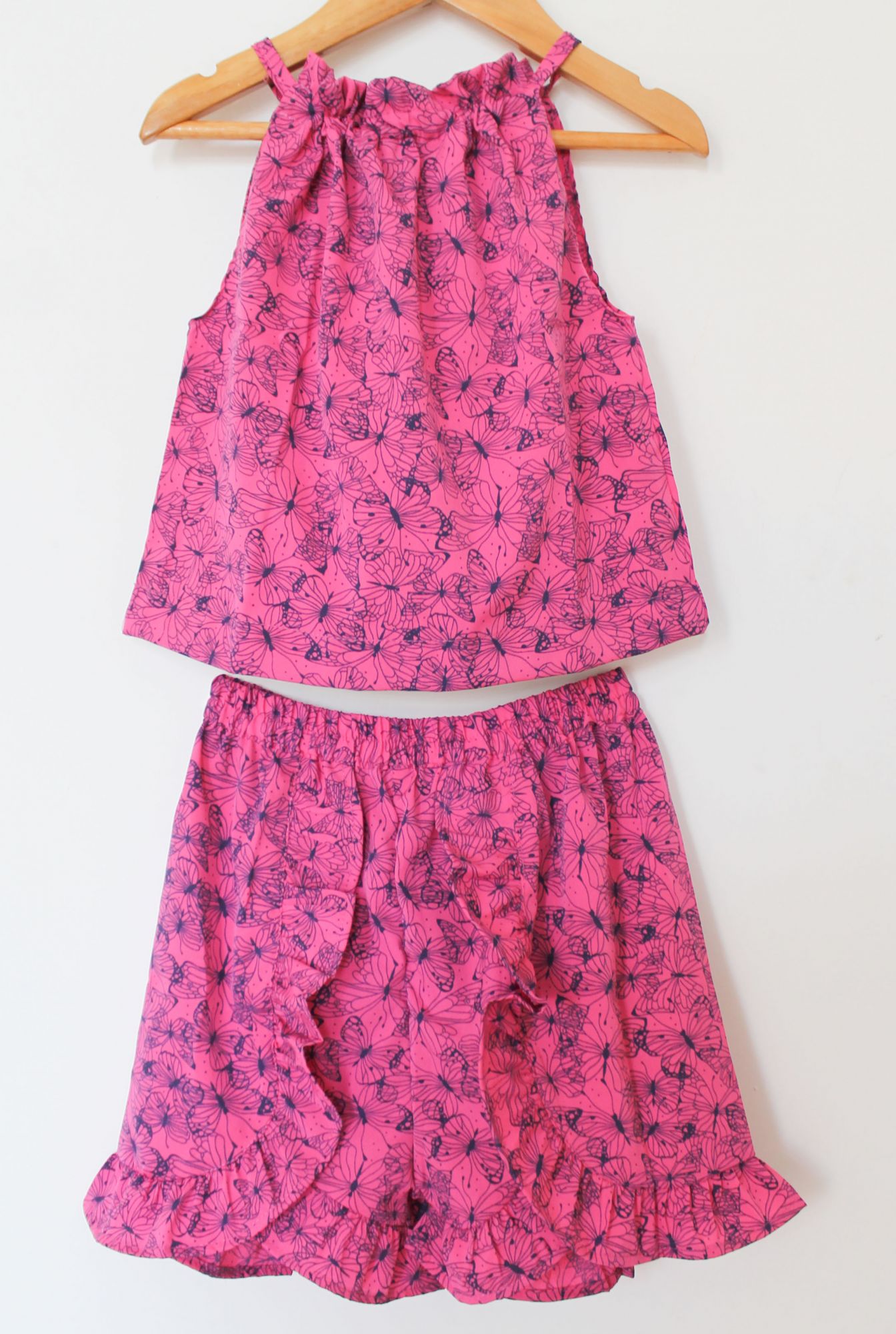 Woonie Sleeveless Butterfly Printed Top And Shorts Set - Pink