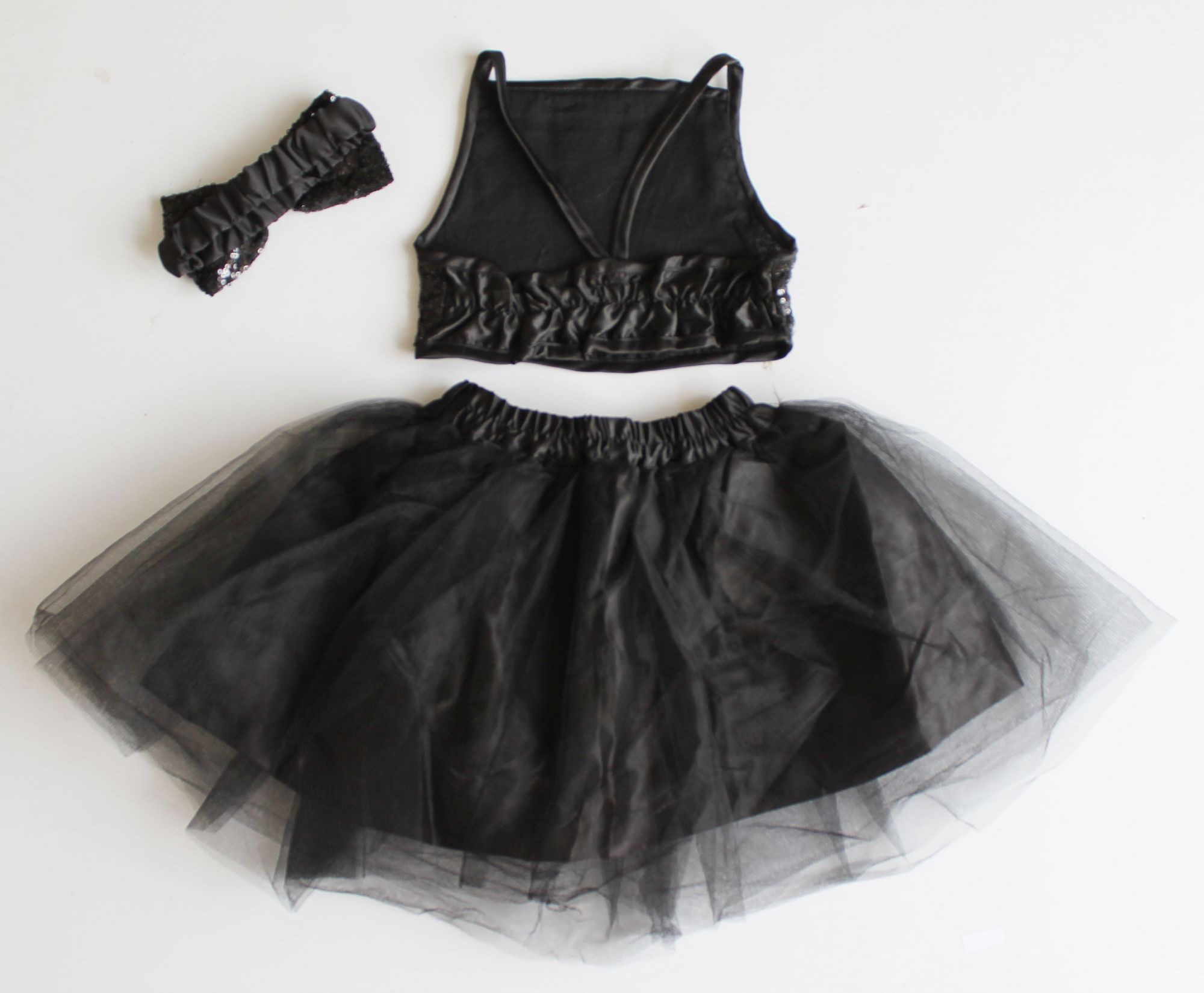 Woonie Sleeveless Stylish Sequined Set With HeadbandBlack