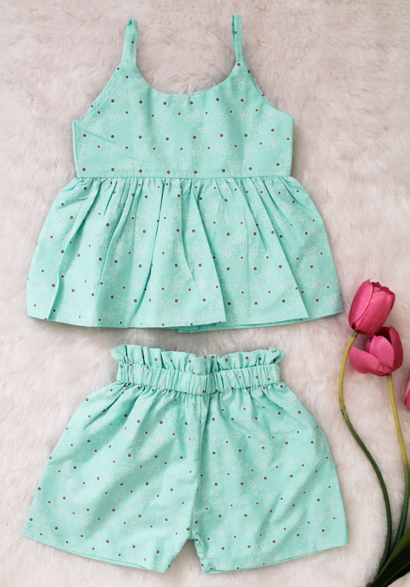 Woonie Sleeveless Printed Top With Short - Green