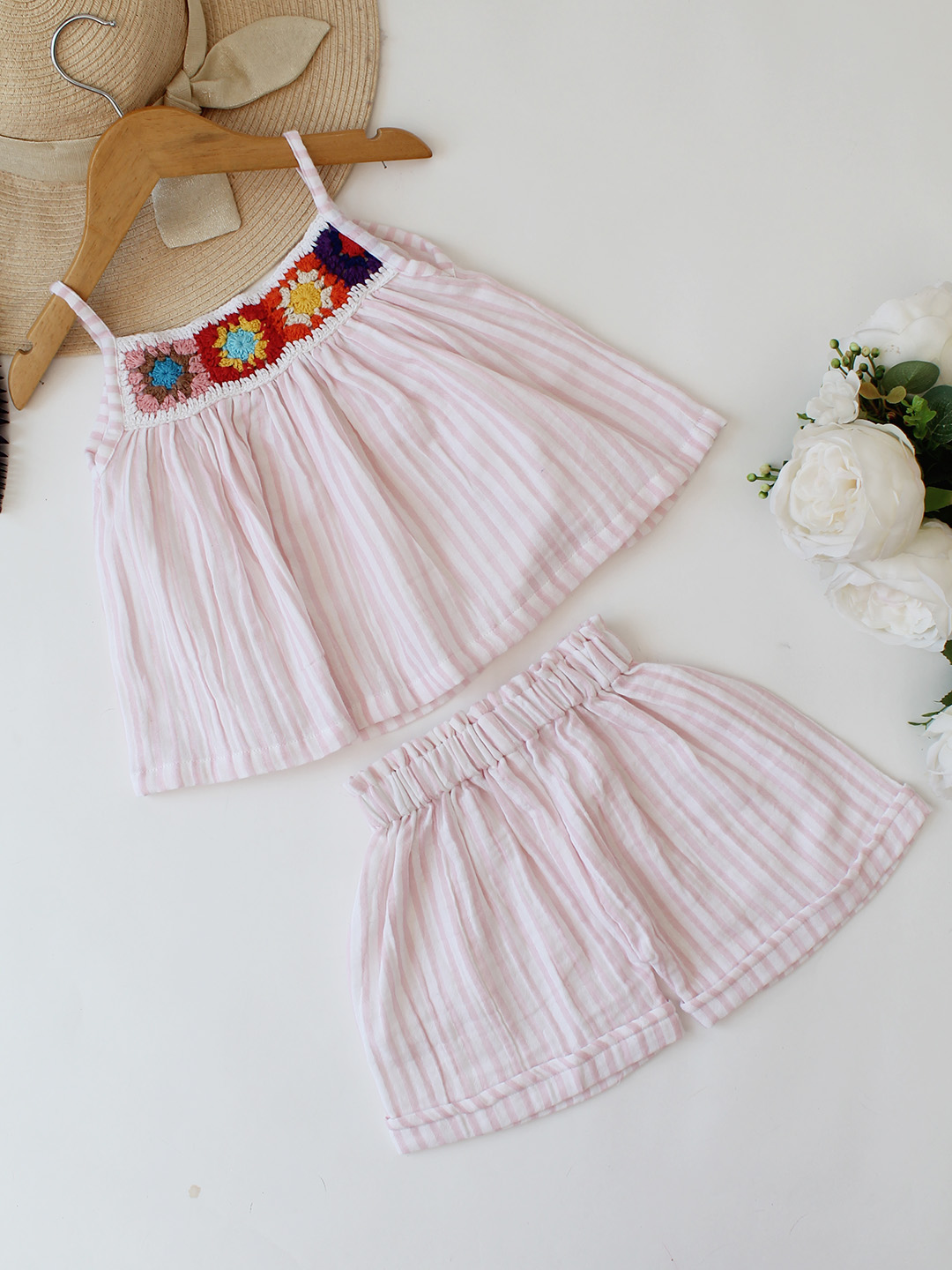 Woonie Floral Crochet Designed Top & Coordinating Shorts Set - Pink