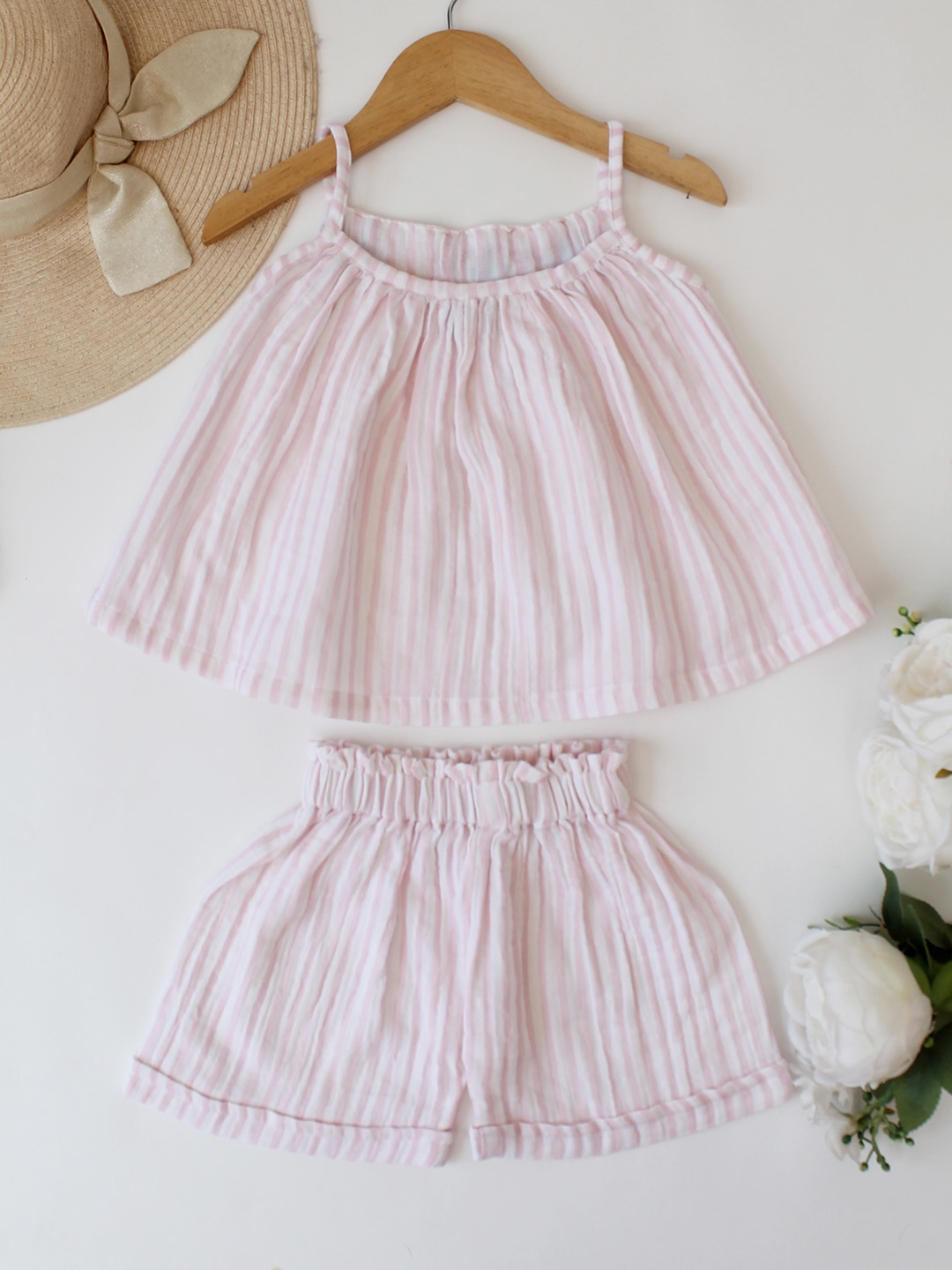 Woonie Floral Crochet Designed Top & Coordinating Shorts Set - Pink