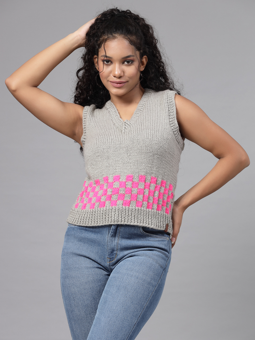 Hand Knitted Cute Checked Sweater Vest for Women - Grey