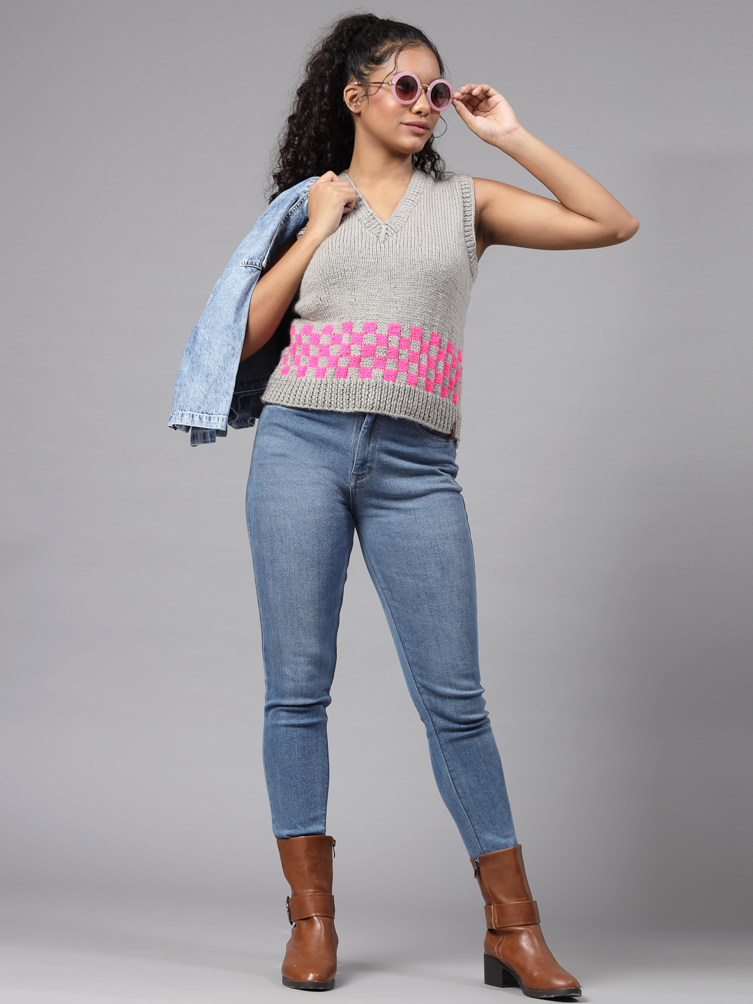 Hand Knitted Cute Checked Sweater Vest for Women - Grey