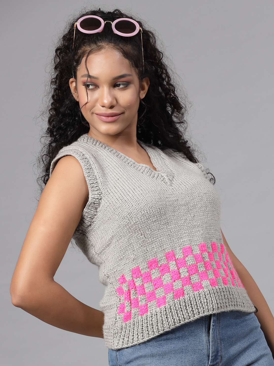 Hand Knitted Cute Checked Sweater Vest for Women - Grey