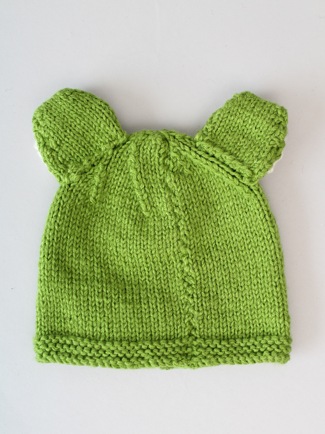 Hand Knitted Frog Beanie for Infants - Green