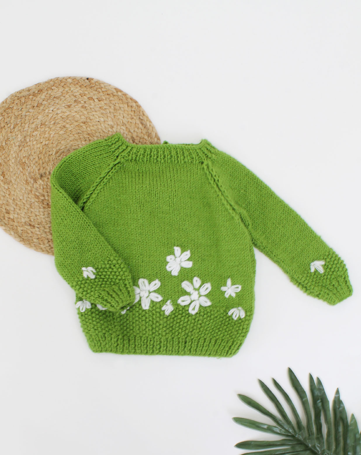 Handknitted Full Sleeves Floral Embroidered Sweater - Green