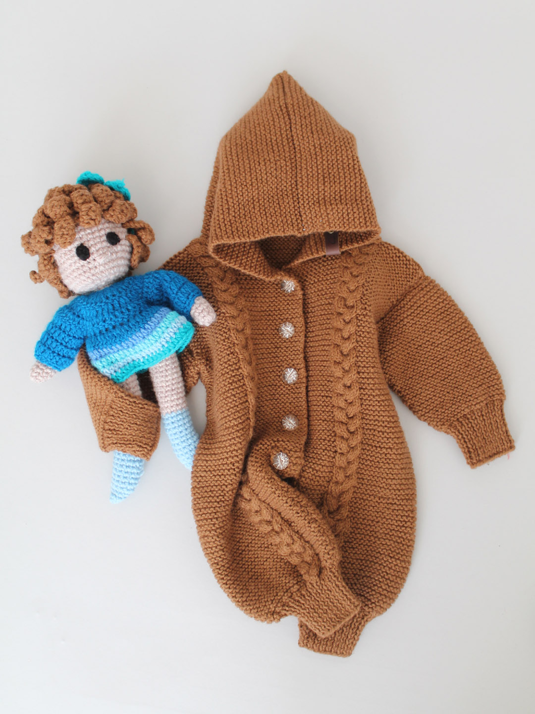 Handknitted Hooded Cable Knit Jumpsuit for Infants - Brown