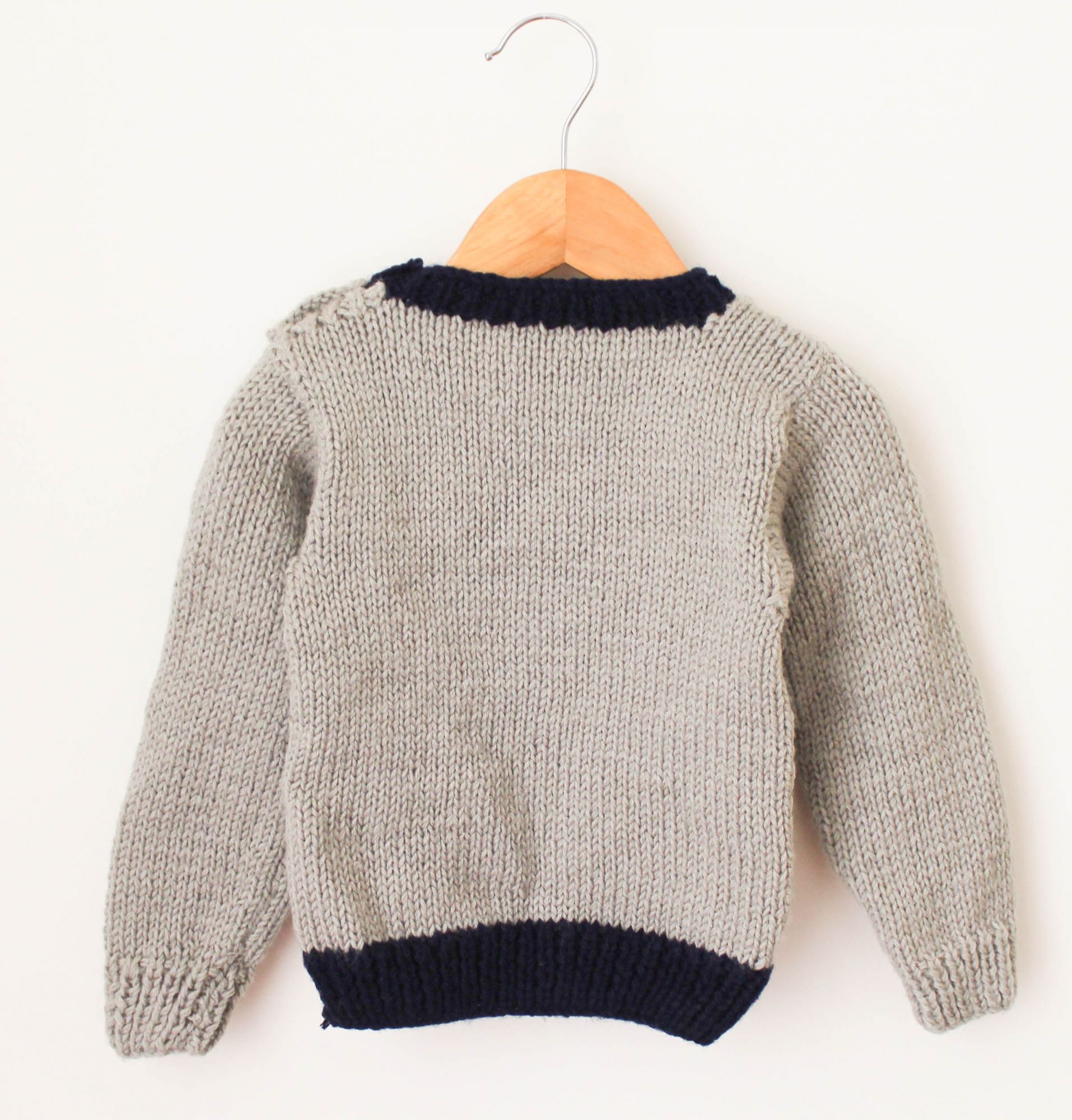 Handknitted Mouse Detailing Woollen Sweater For Infants - Grey