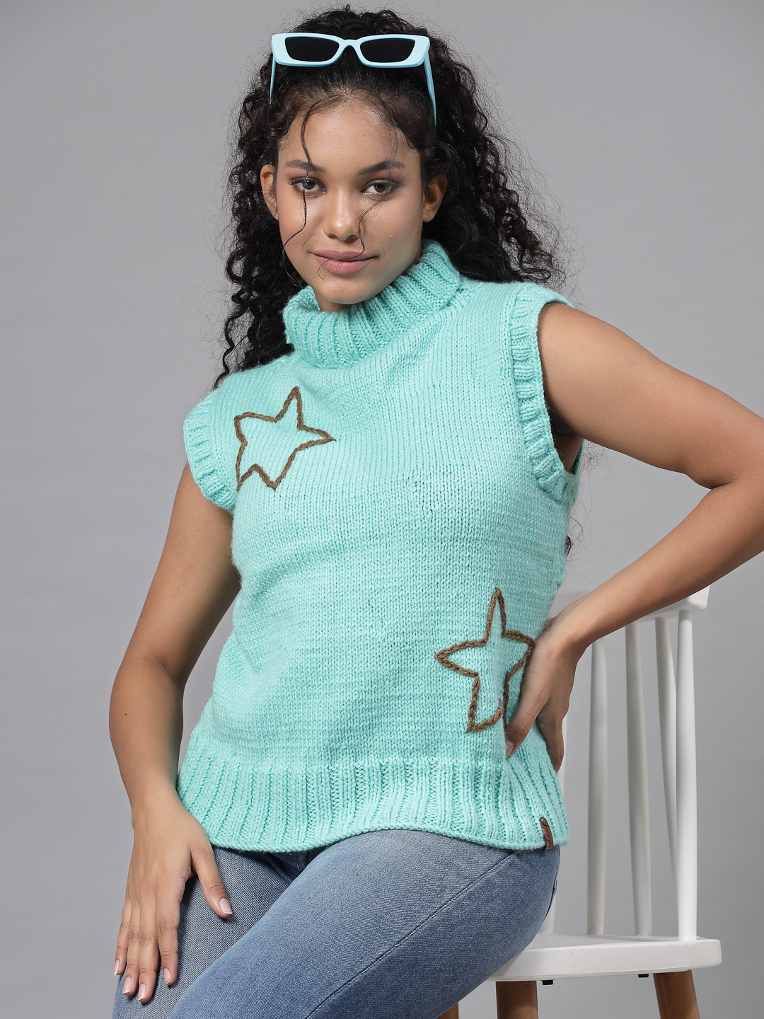 Handknitted Polo Neck Star Embroidery Pullover for Women