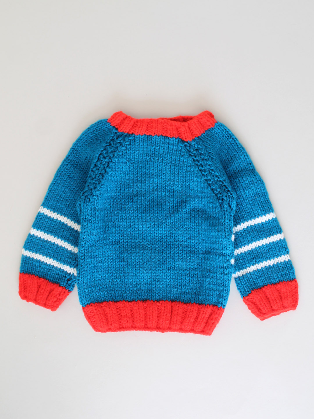 Handknitted Teddybear Sweater with Raglan Sleeves - Blue