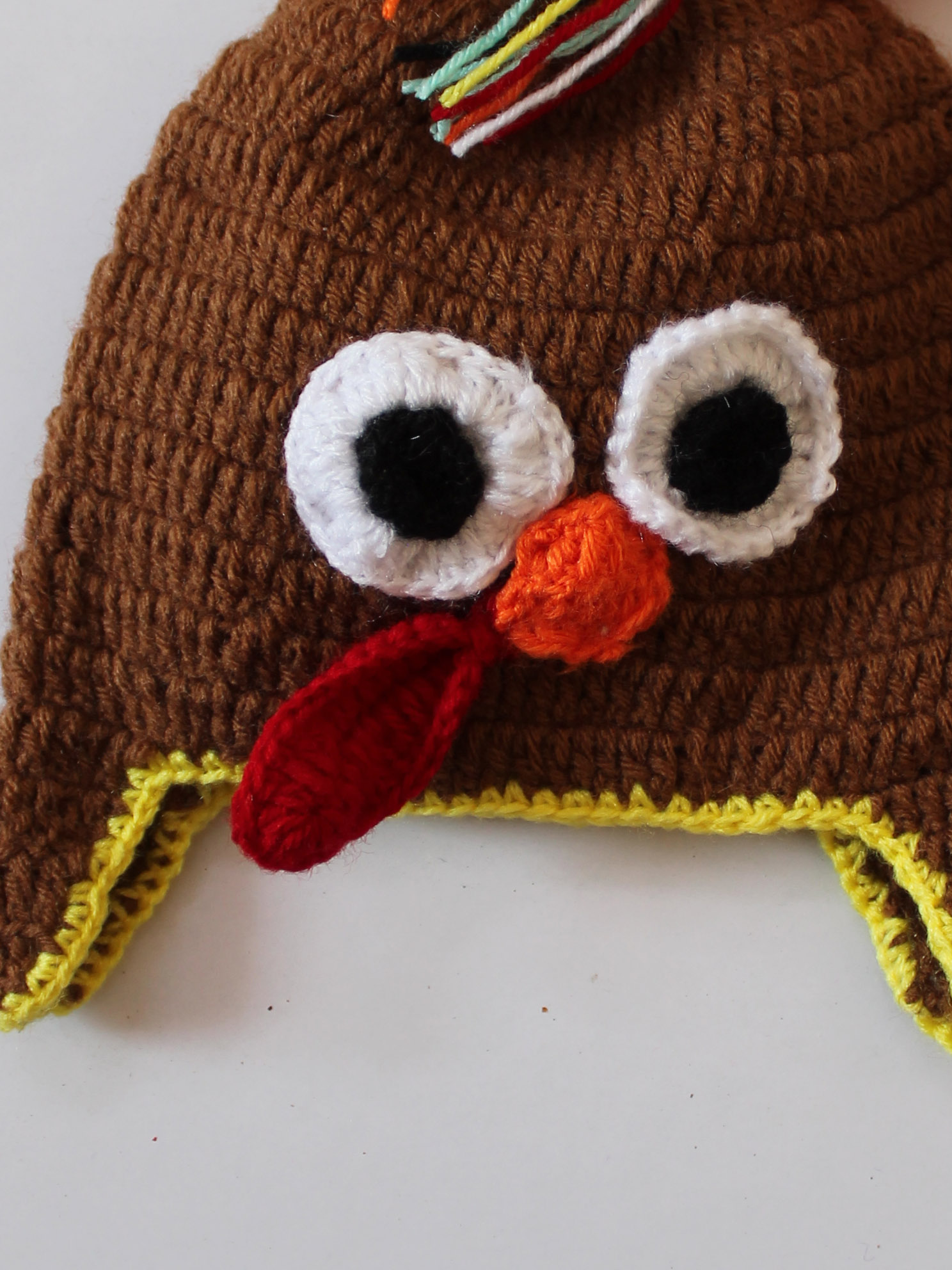 Handmade Crochet Hen Pattern Cap for Kids - Brown Woonie