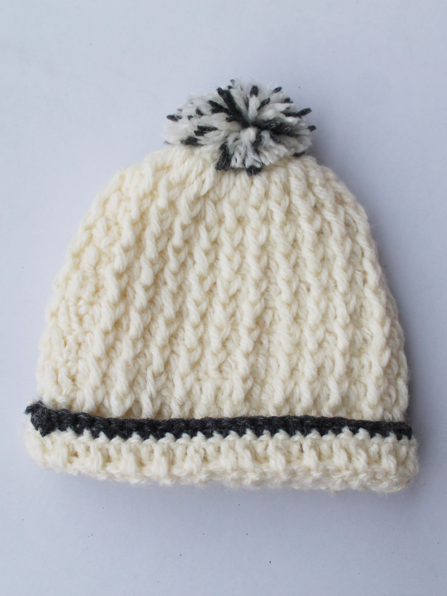 Handmade Crochet Off-white Beanie for Kids - Off-white Woonie