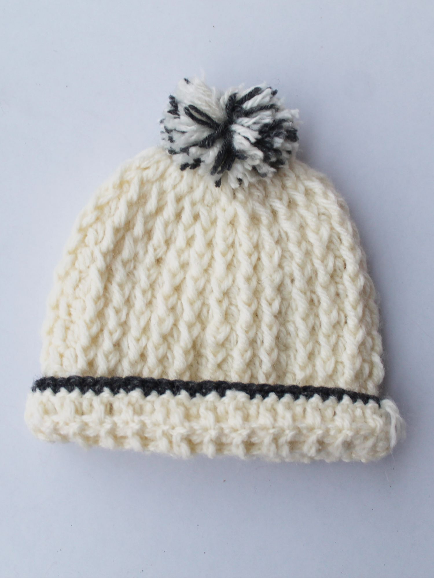 Handmade Crochet Off-white Beanie for Kids - Off-white Woonie