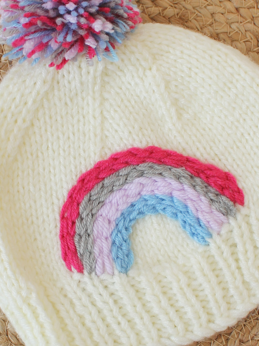 Handmade Pom Pom Detailed Embroidered Hat - off-white