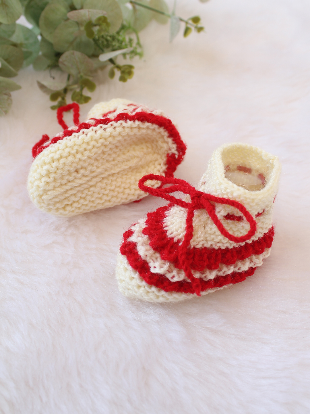 Woonie Handknitted Self Design Booties - Cream