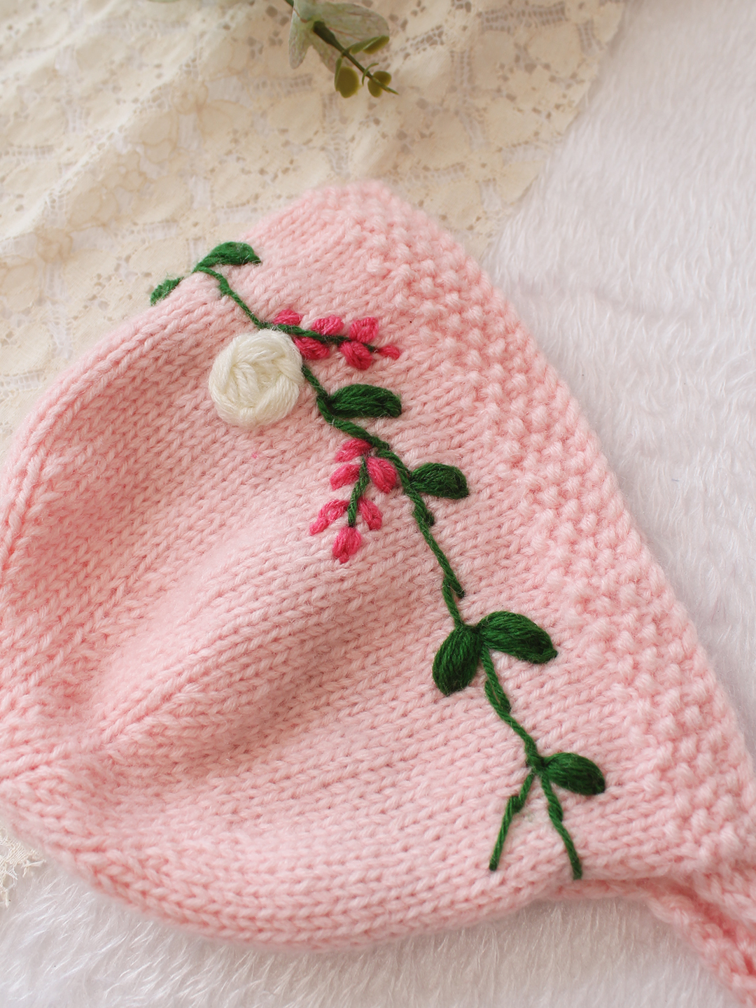 Woonie Handknitted Floral Embroidered Designed Cap - Pink