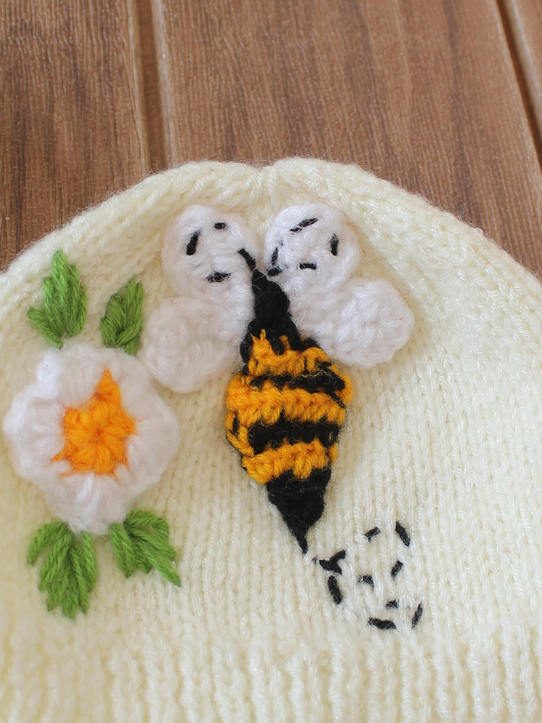 Woonie Handknitted Bee & Floral Embroidered Designed Cap - Cream