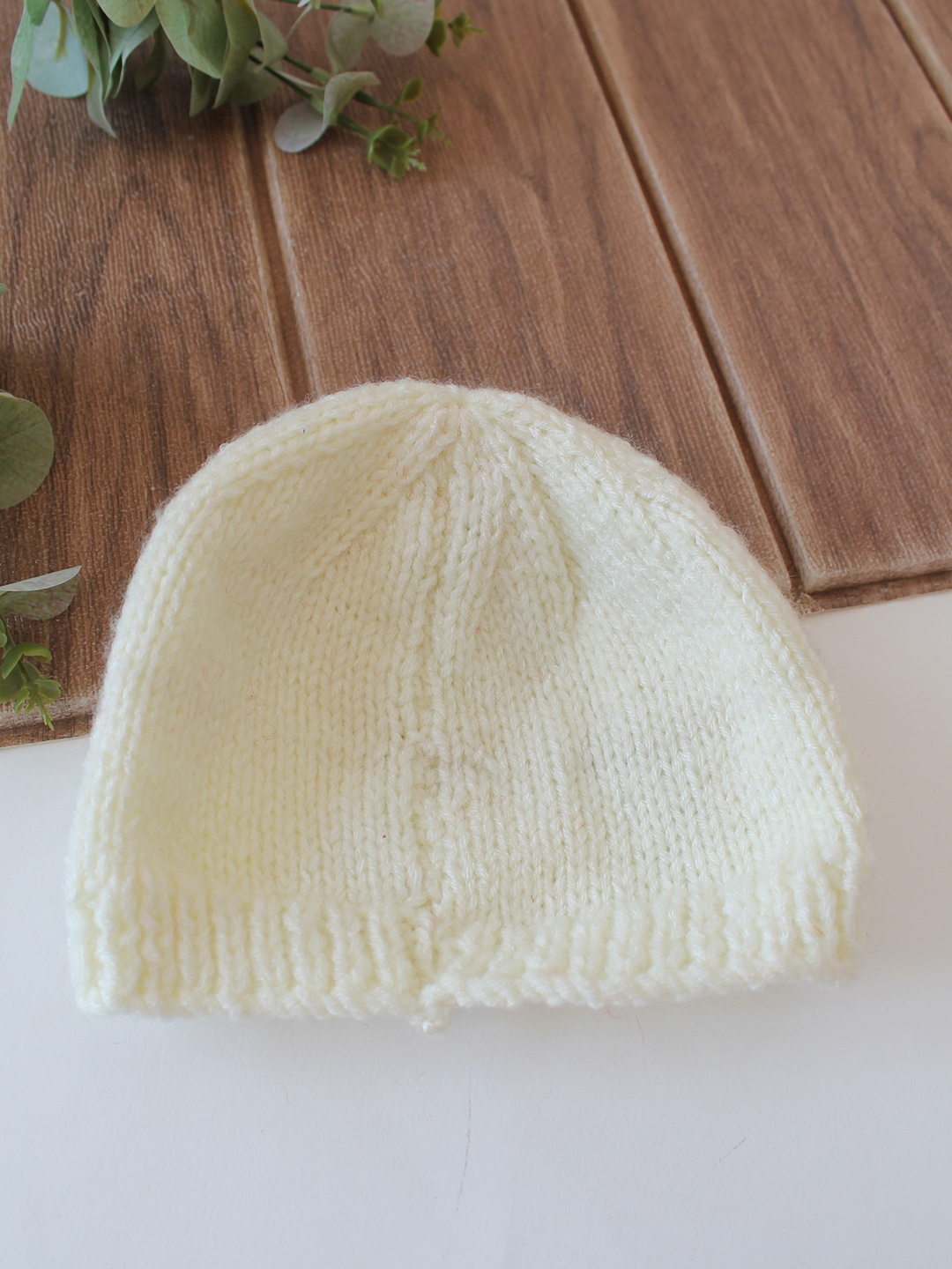 Woonie Handknitted Bee & Floral  Embroidered Designed Cap - Cream