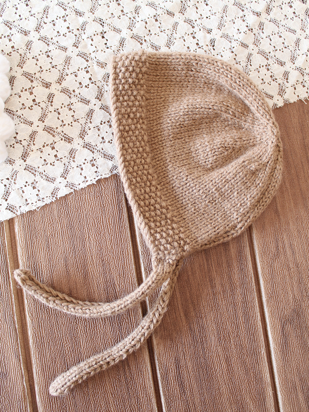 Woonie Handknitted Floral Embroidered Designed Cap - Beige