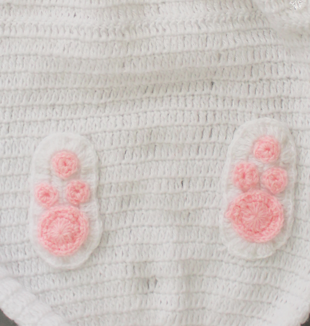 Kitty Newborn Photoshoot Prop - White Designer Photo Props