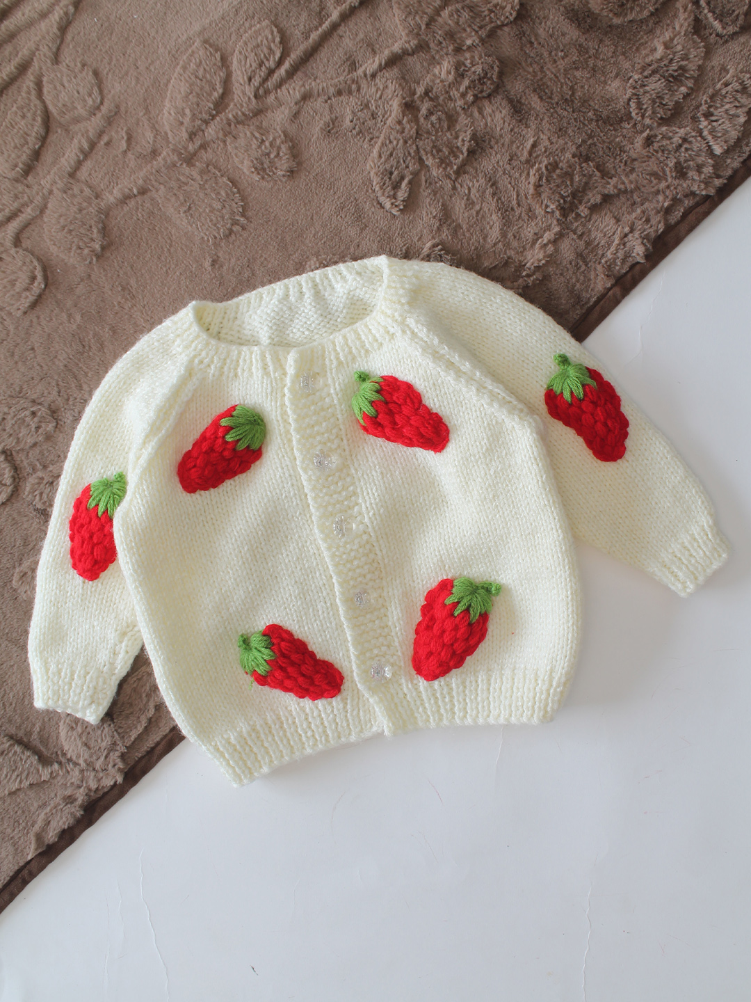 Woonie Handknitted Full Sleeves Strawberry Applique Cardigan - Cream