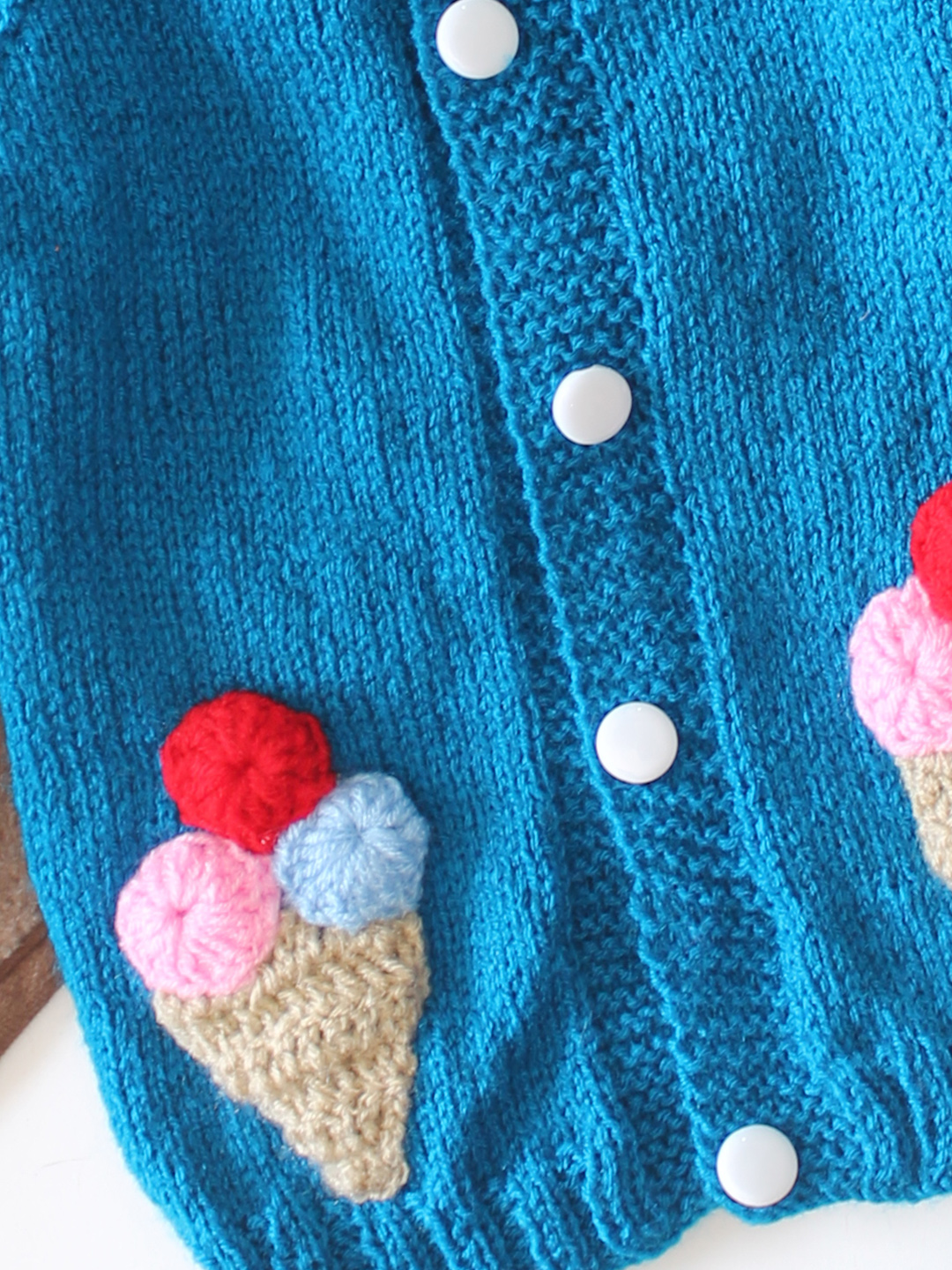 Woonie Handknitted Full Sleeves Ice-Cream Applique Detailed Cardigan with Cap & Socks Set - Blue