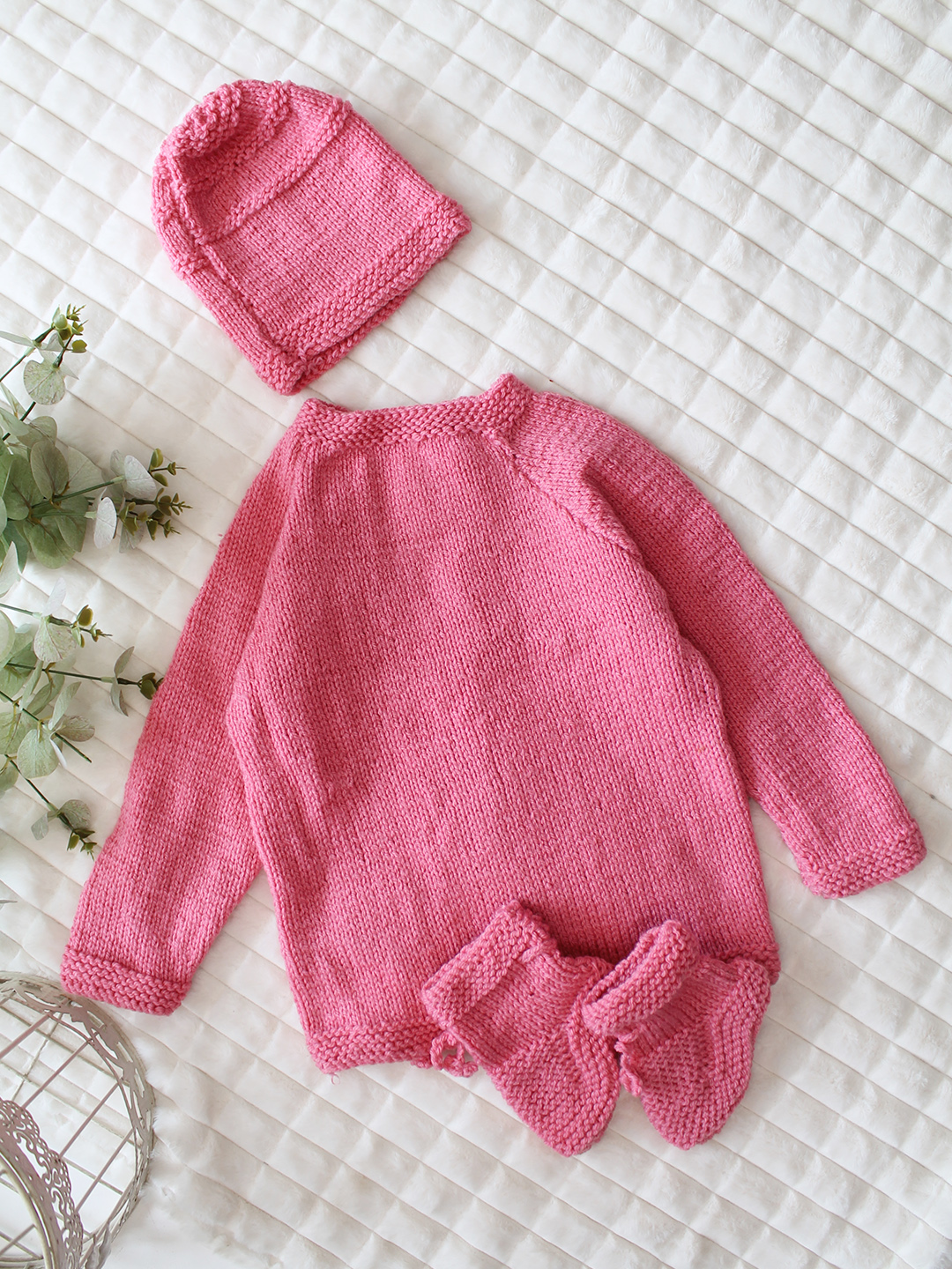 Woonie Handknitted Full Sleeves Fish Applique Cardigan with Cap & Socks Set - Pink