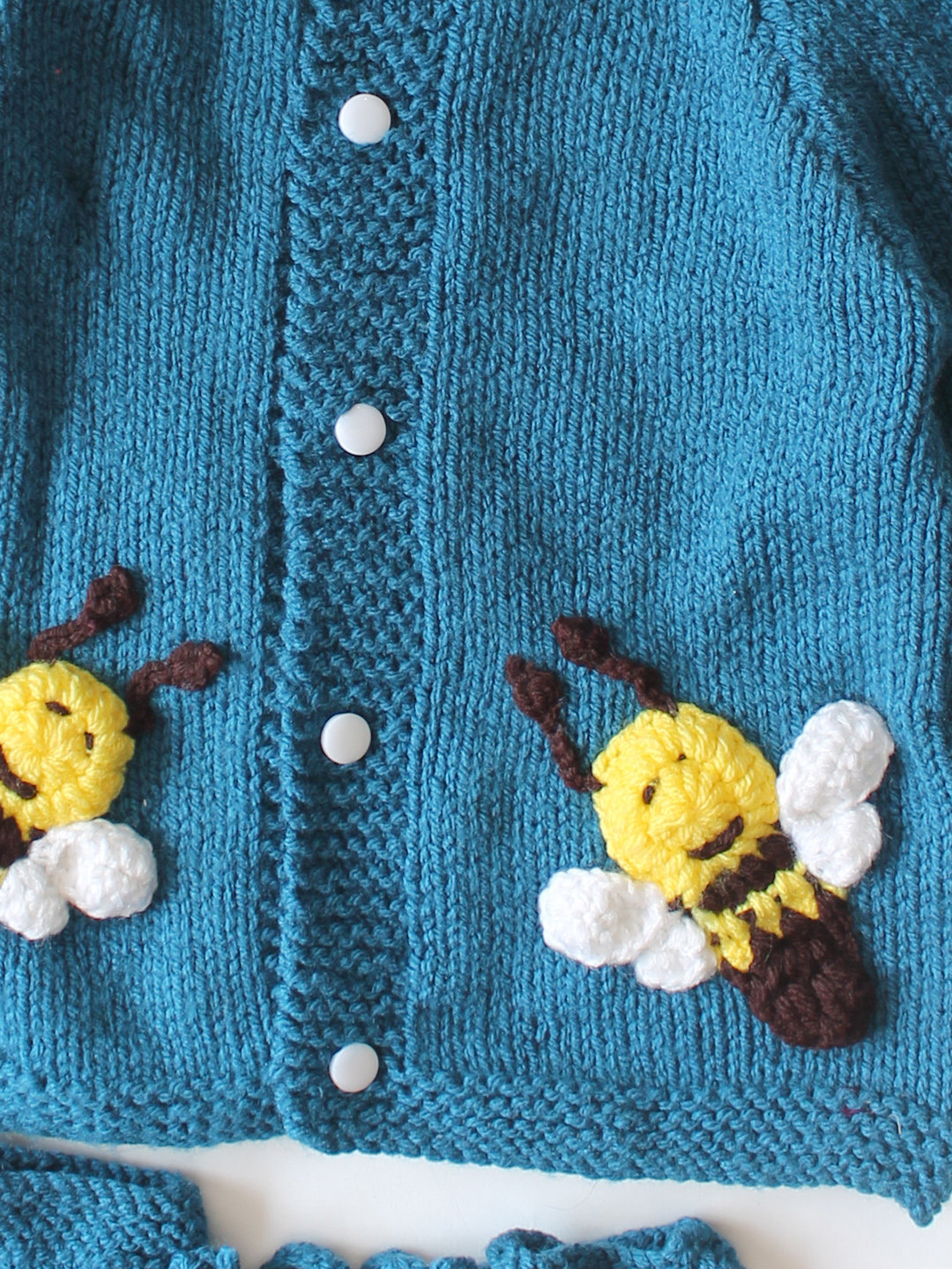 Woonie Handknitted Full Sleeves Bee Applique Sweater with Cap & Socks - Blue