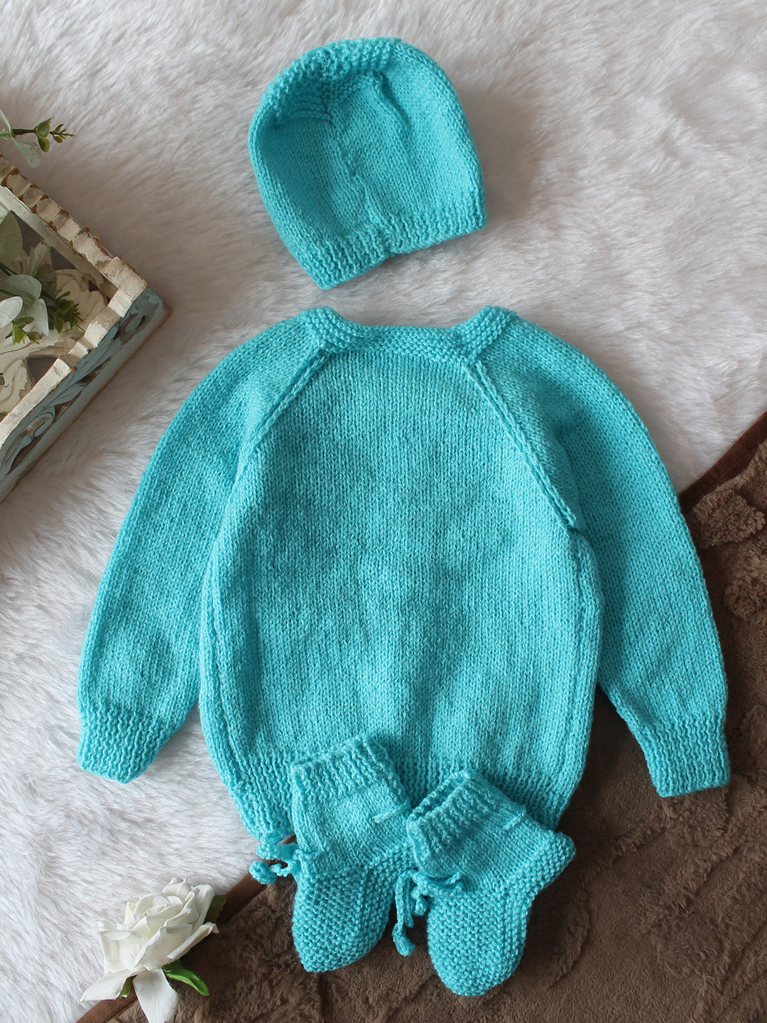 Woonie Handknitted Full Sleeves Car Applique Detailed Cardigan with Cap & Socks Set - Blue