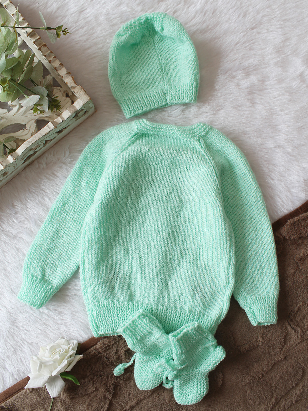 Woonie Handknitted Full Sleeves Bear Face Applique Detailed Cardigan with Cap & Socks Set - Light Green