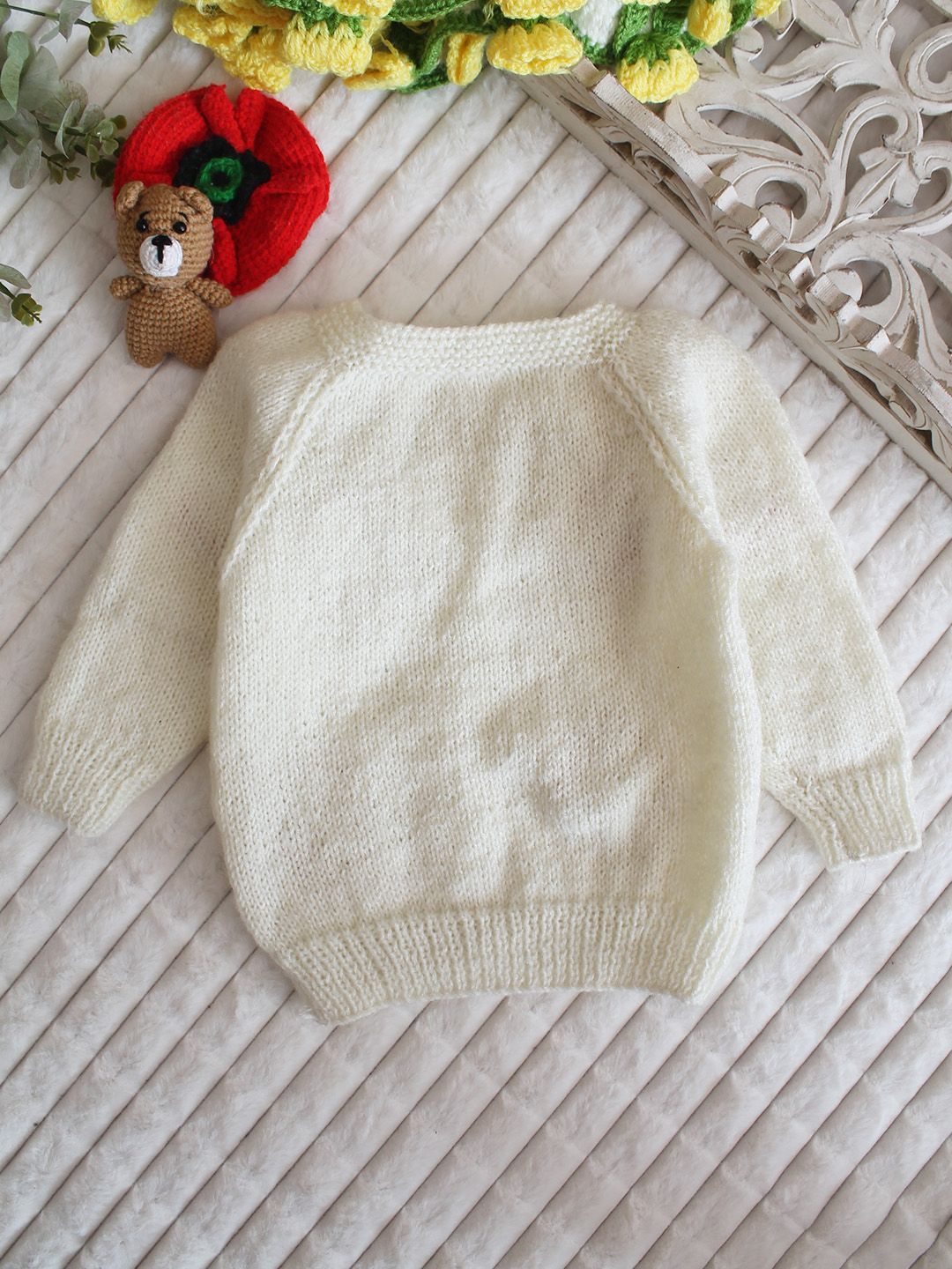 Woonie Handknitted Heart Applique Sweater - Cream