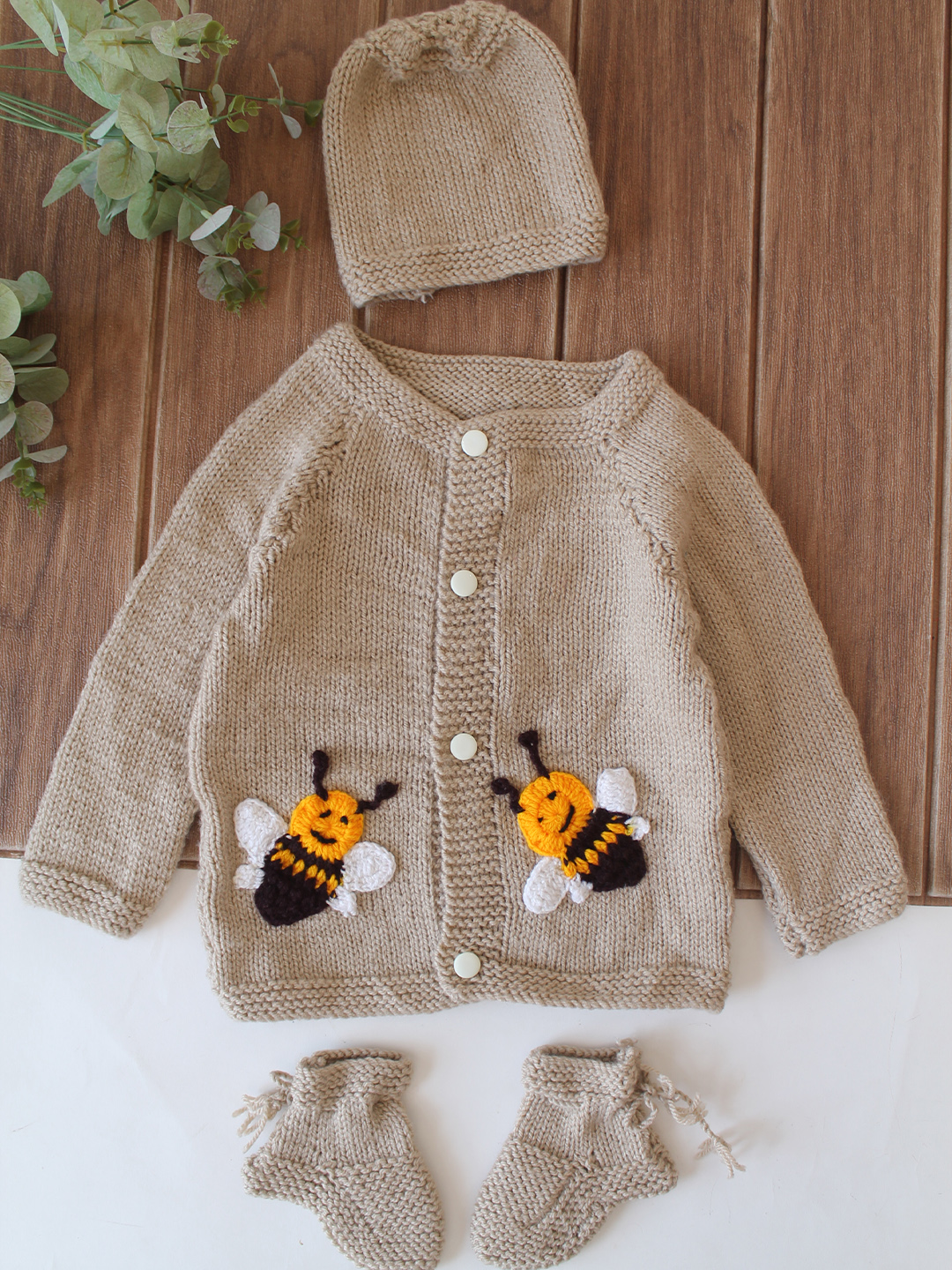 Woonie Handknitted Bee Applique Sweater with Cap & Socks - Beige