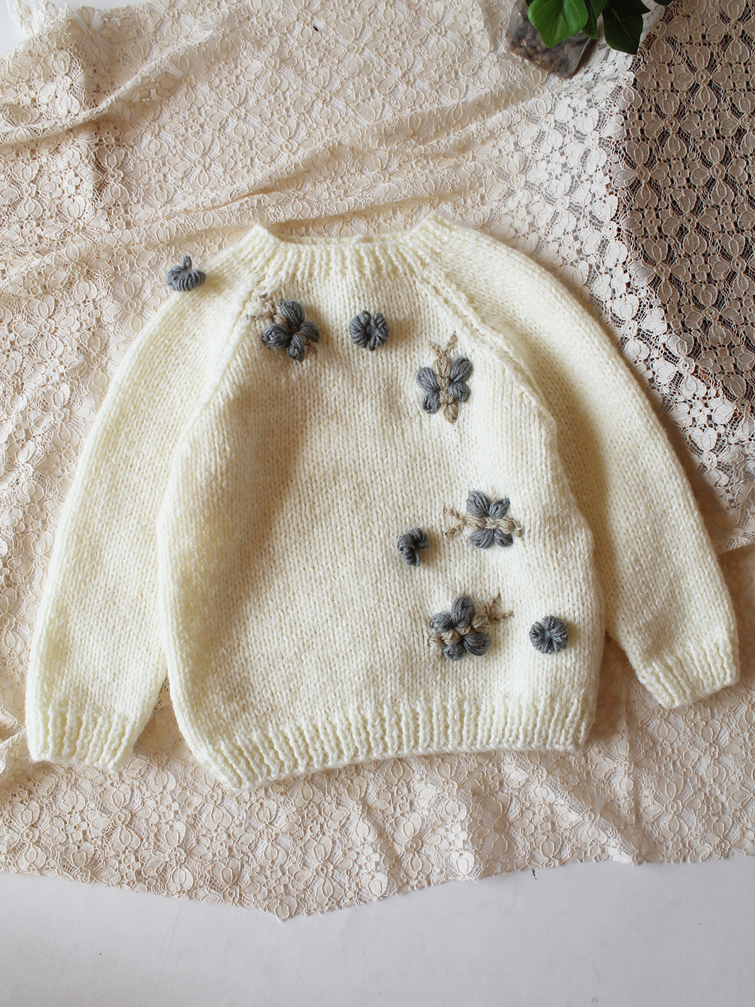 Woonie Handknitted Butterfly Embroidered Pullover - Cream