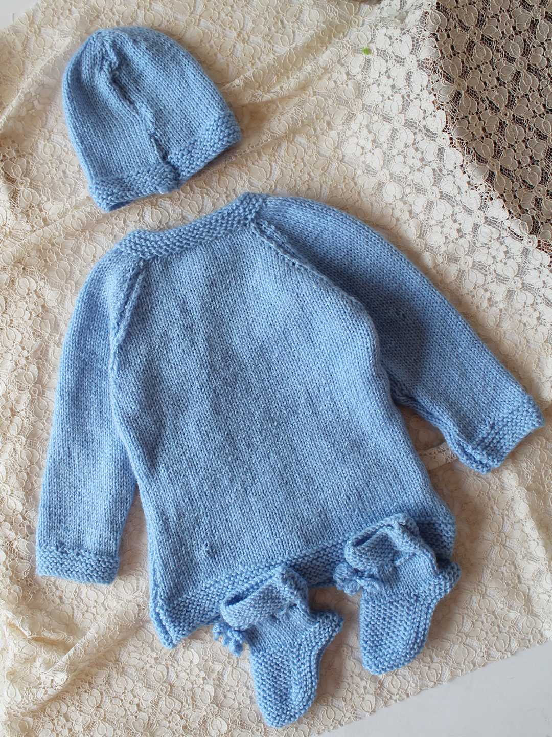 Woonie Handknitted Full Sleeves Sunflower Applique Detailed Cardigan with Cap & socks - Sky Blue