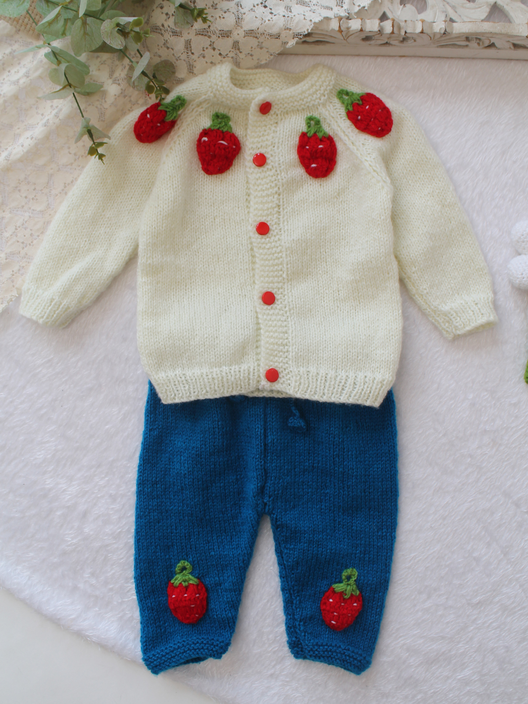 Woonie Knitted Strawberry Applique Detailed Sweater with Pant Set - Cream
