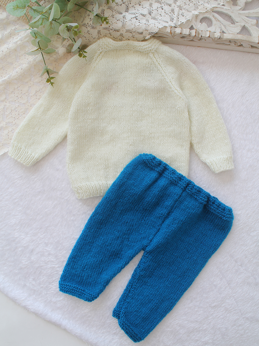 Woonie Knitted Strawberry Applique Detailed Sweater with Pant Set - Cream