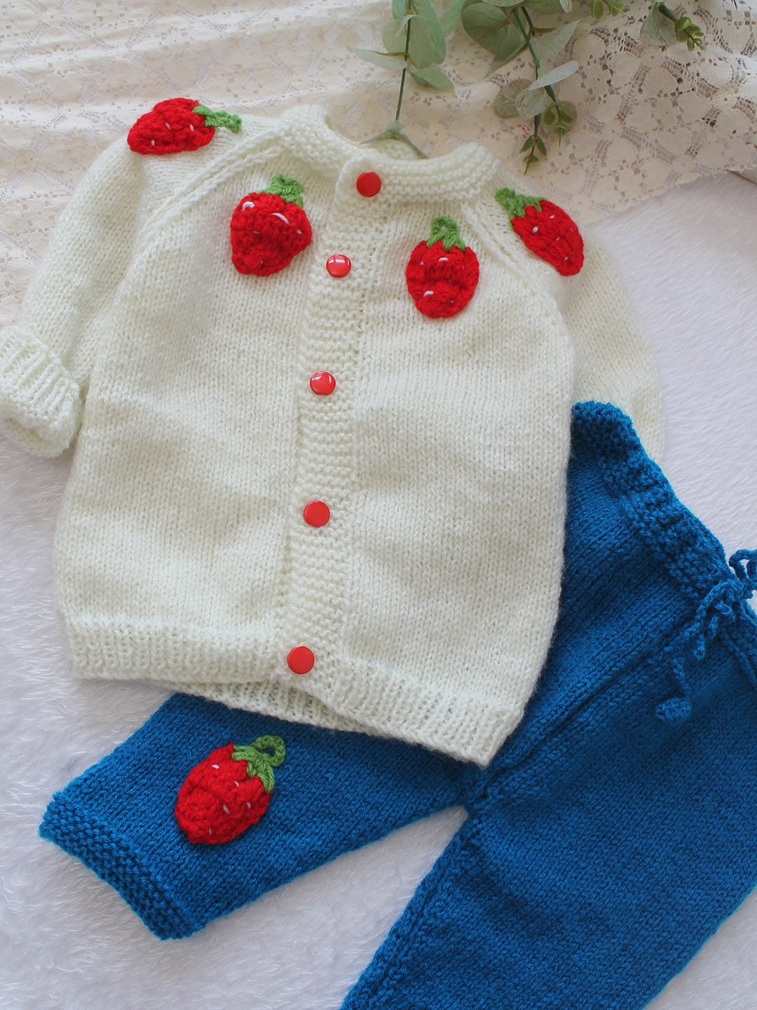 Woonie Knitted Strawberry Applique Detailed Sweater with Pant Set - Cream