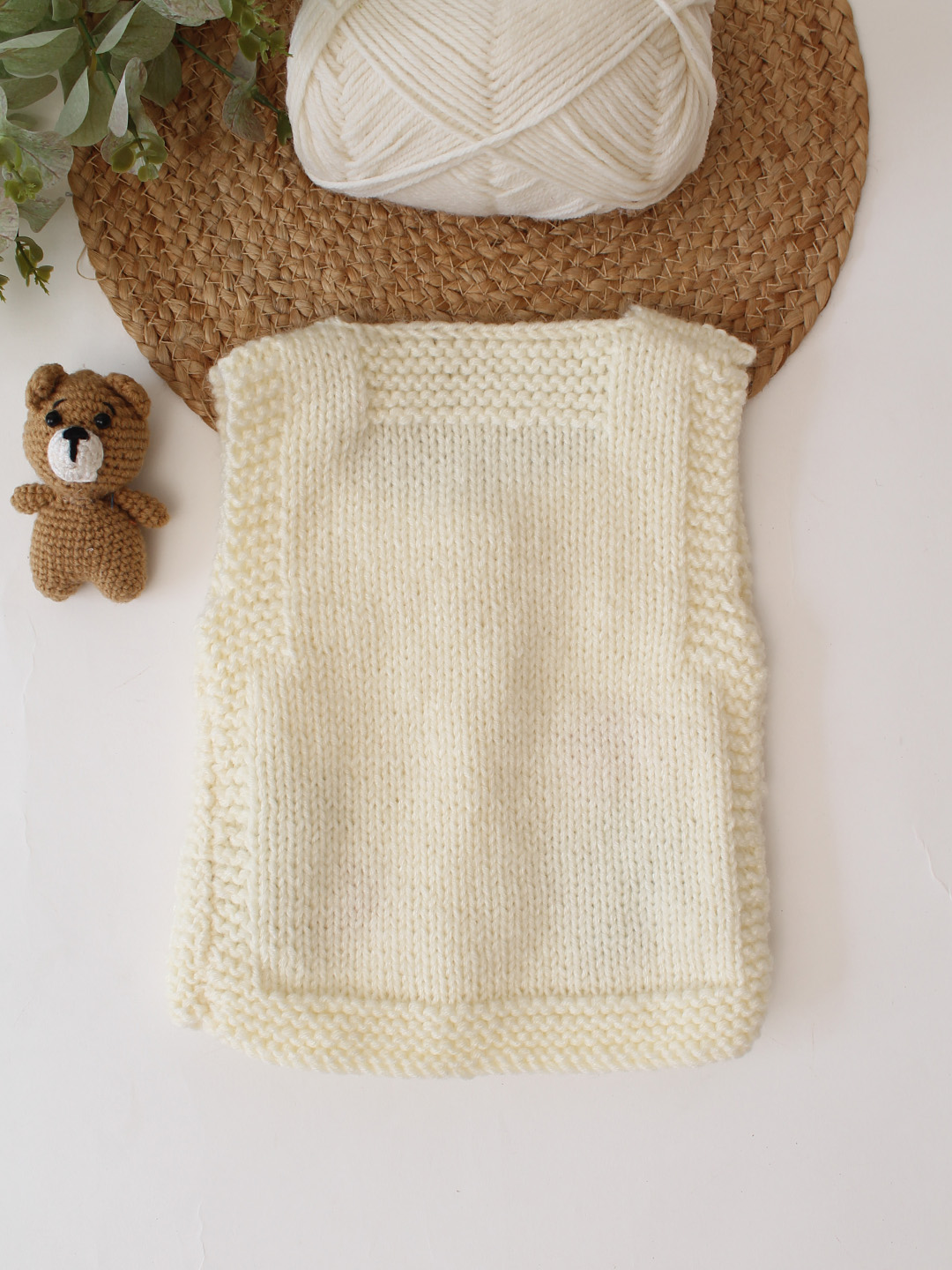 Woonie Handknitted Floral Embroidered Vest - Cream