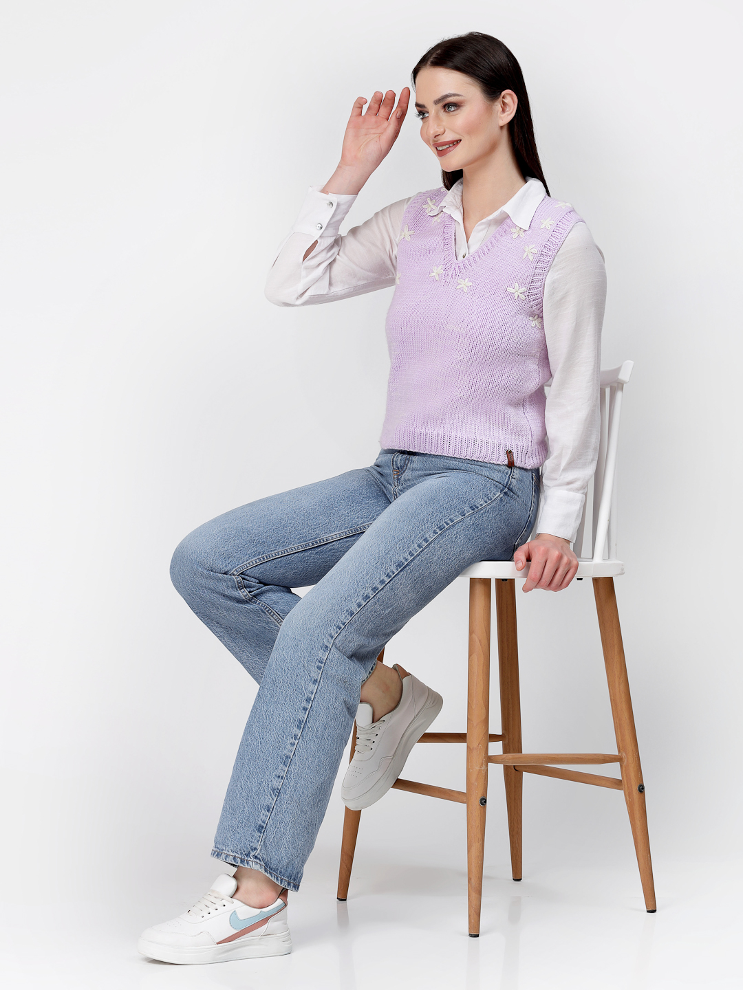 Handmade Floral Embroidery Sleeveless V Neck Sweater-Mauve