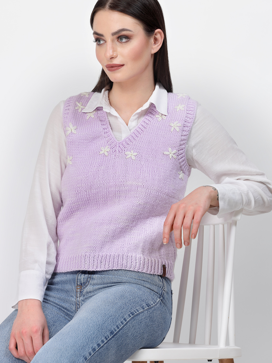 Handmade Floral Embroidery Sleeveless V Neck Sweater-Mauve