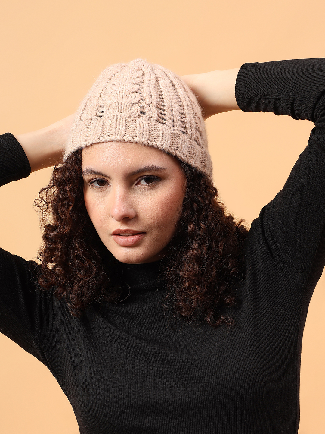 Velvery Merino Sustainable Cable Knit Cap - Beige