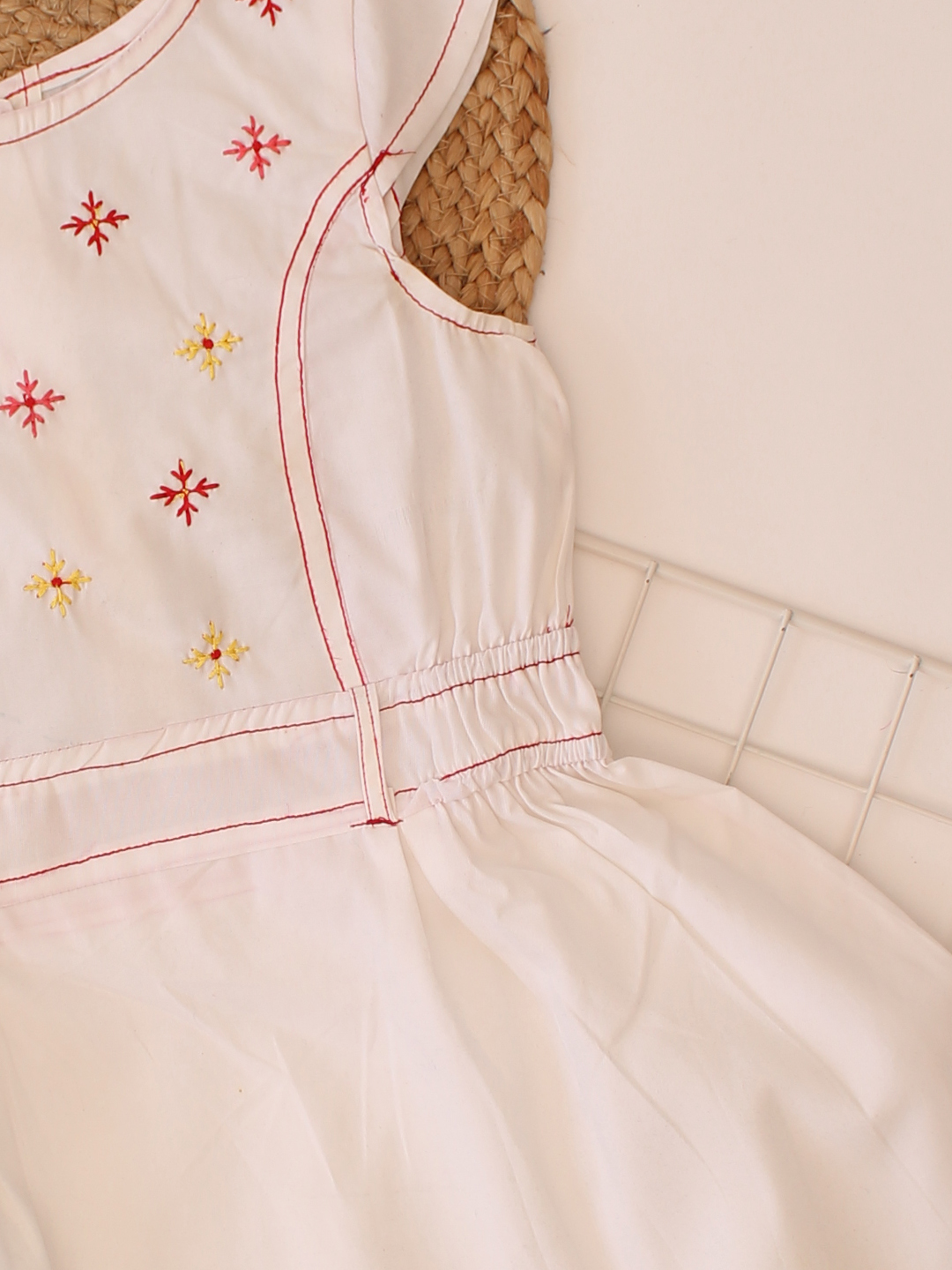 Qvink Embroidered Summer Dress - White