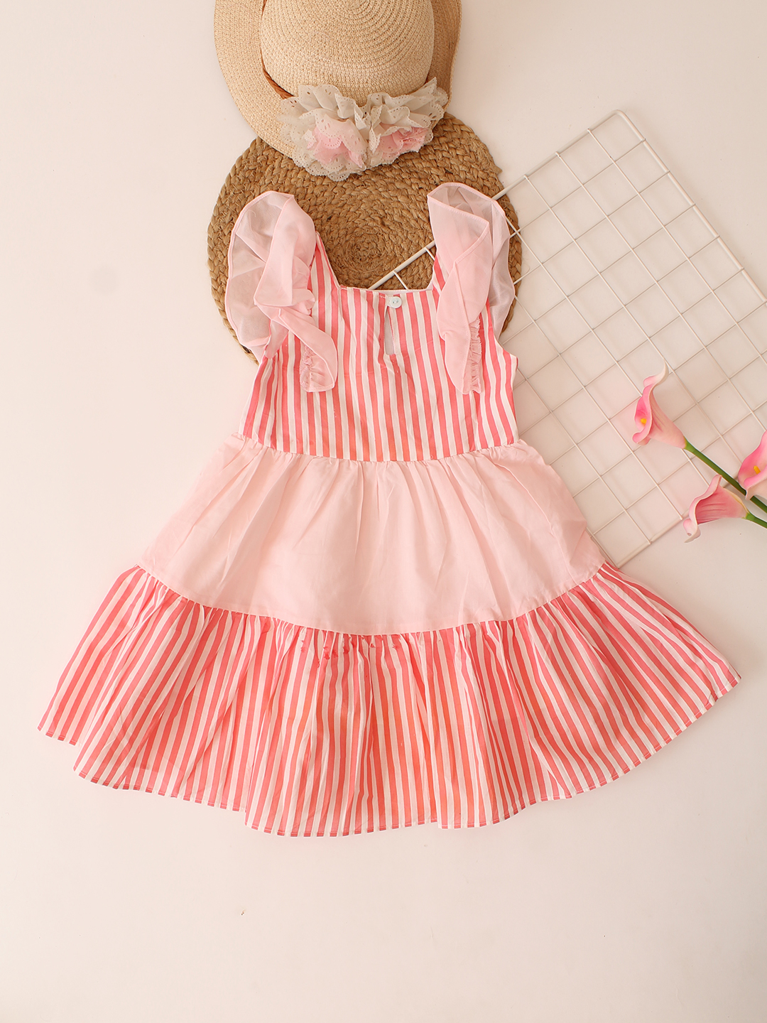 Qvink Flutter Sleeves Striped Dress - Pink