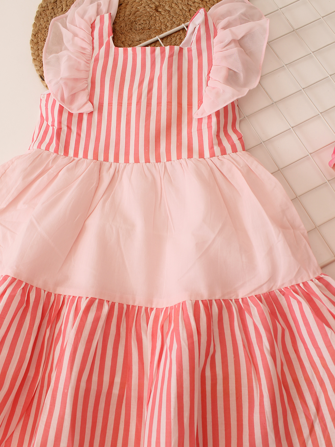 Qvink Flutter Sleeves Striped Dress - Pink