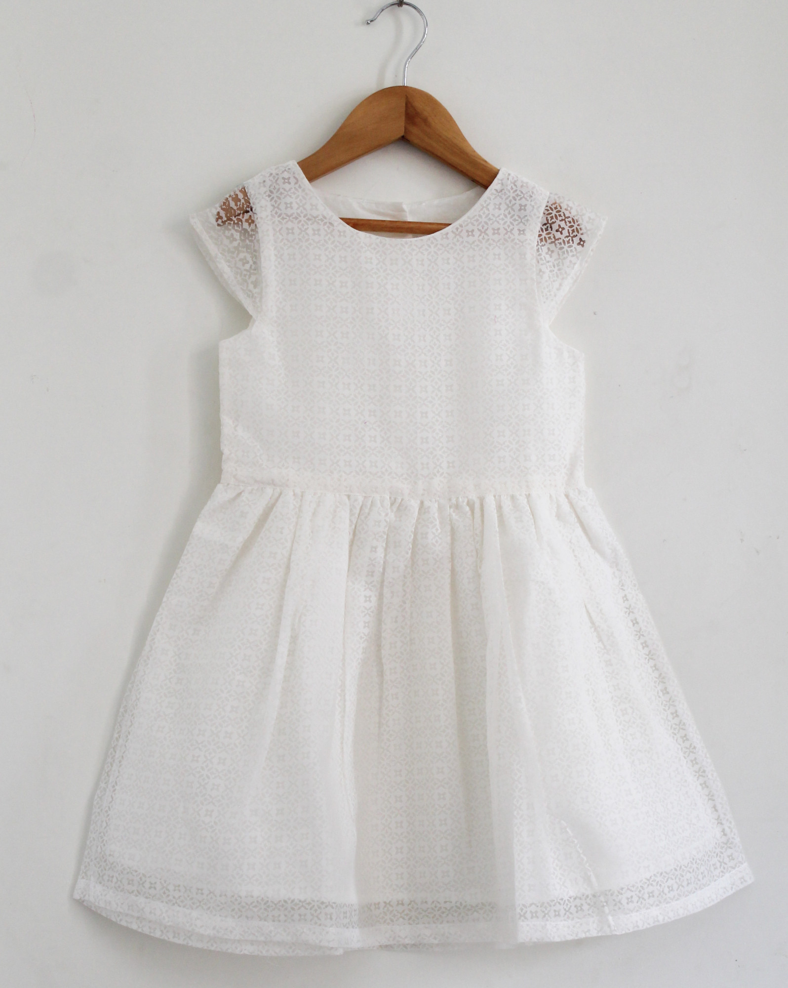 Qvink Cap Sleeves Casual Dress  White