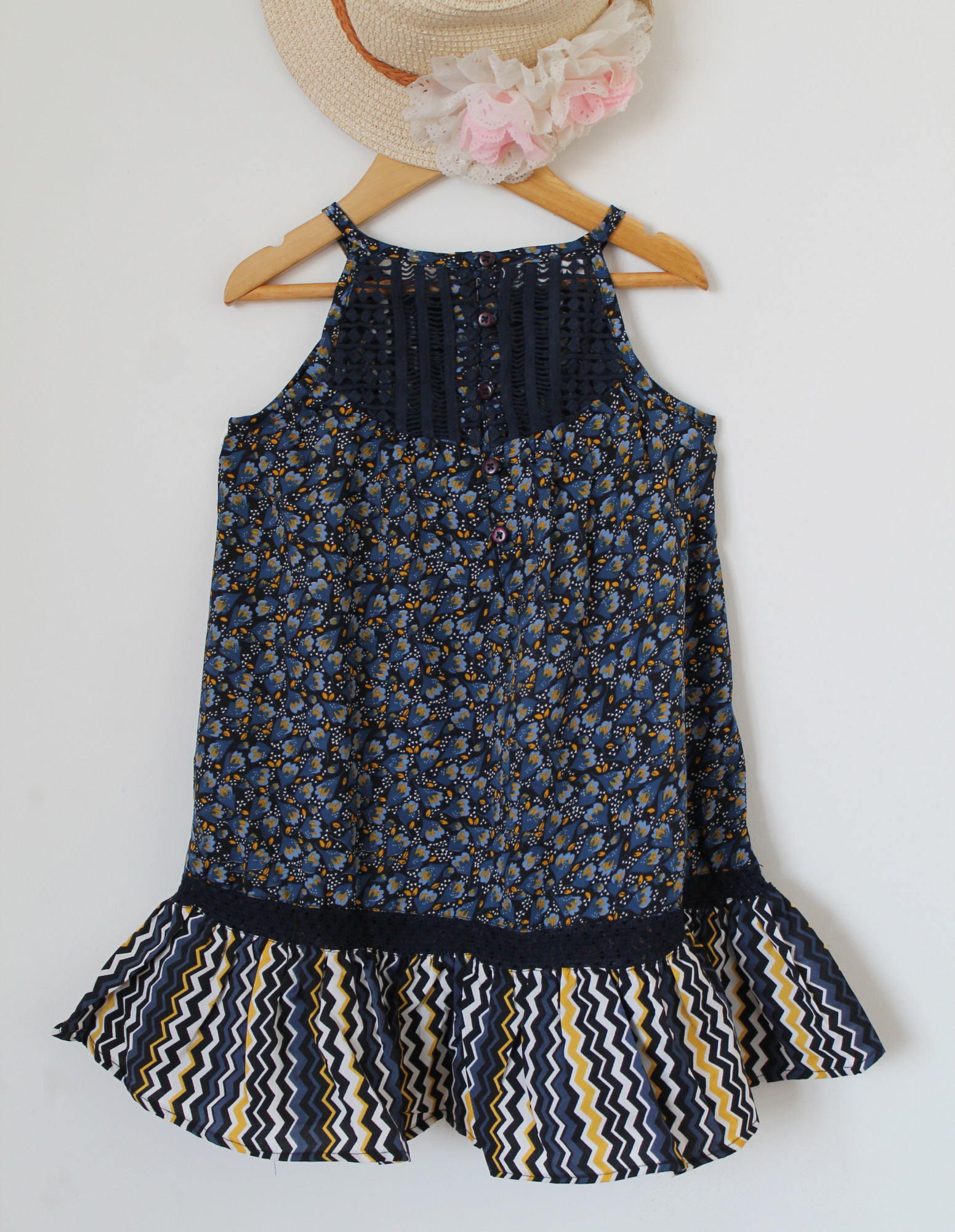 Qvink Floral Printed Casual Dress  Multicolor