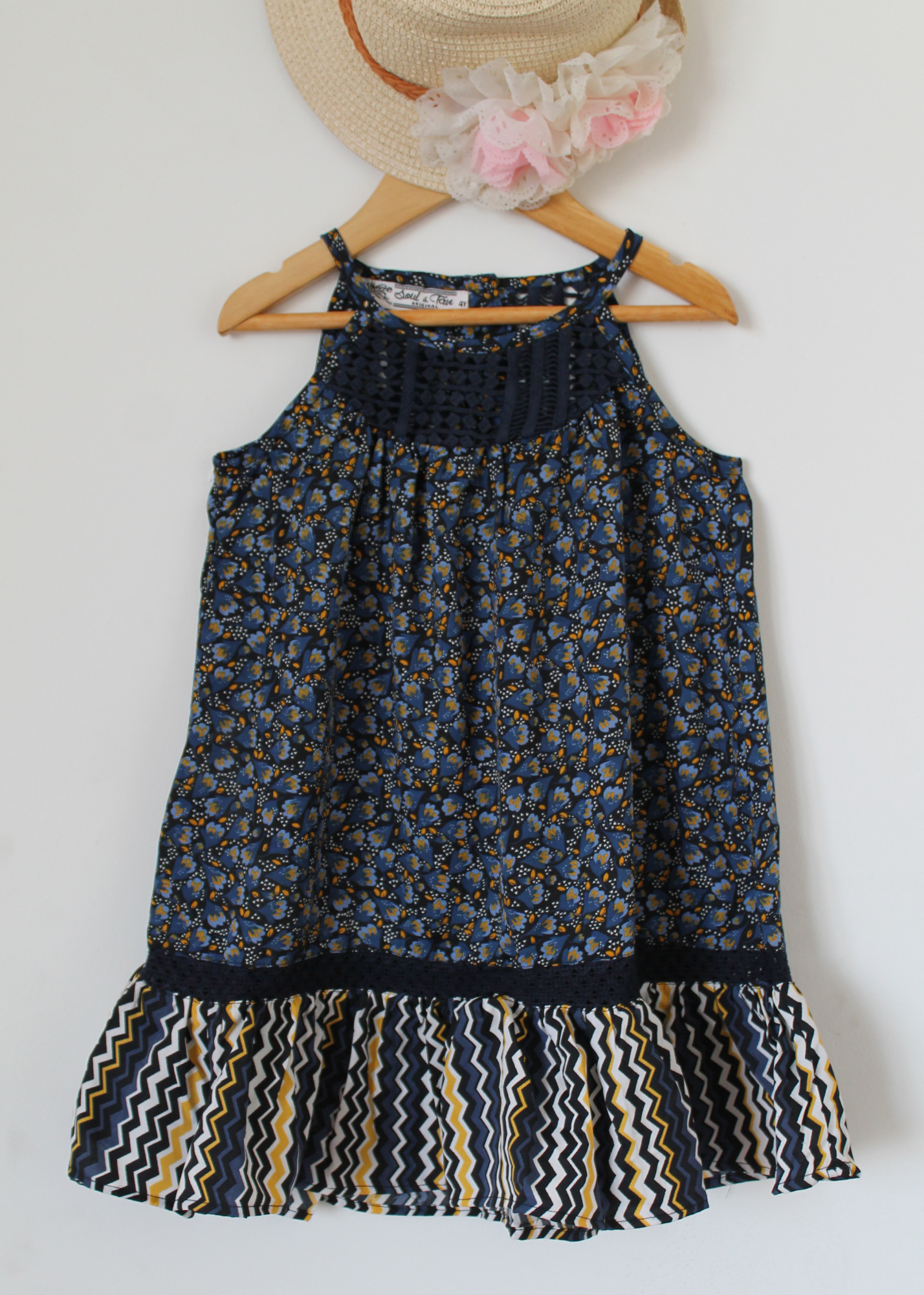 Qvink Floral Printed Casual Dress  Multicolor