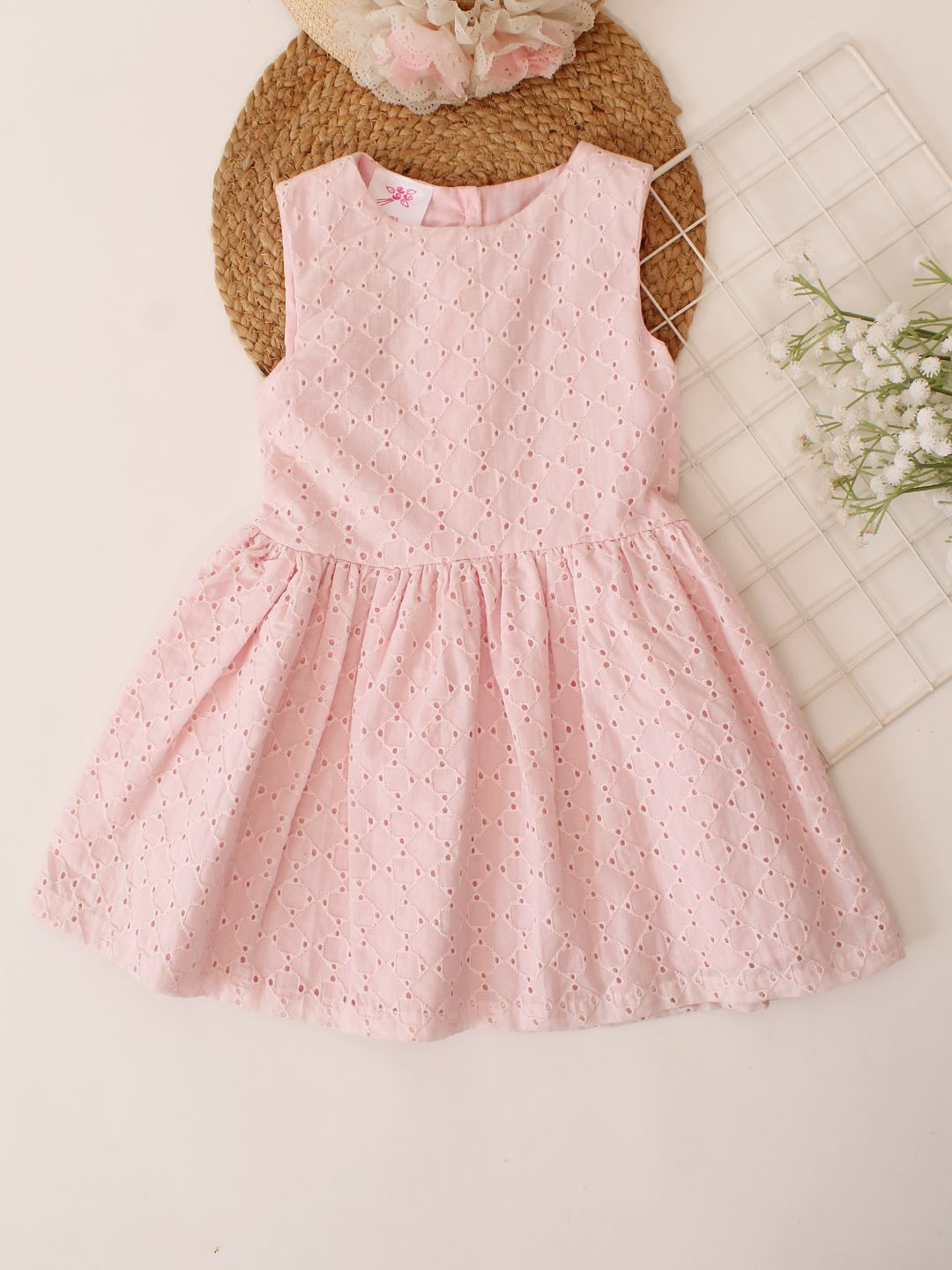 Qvink Schiffli Casual Dress  Pink